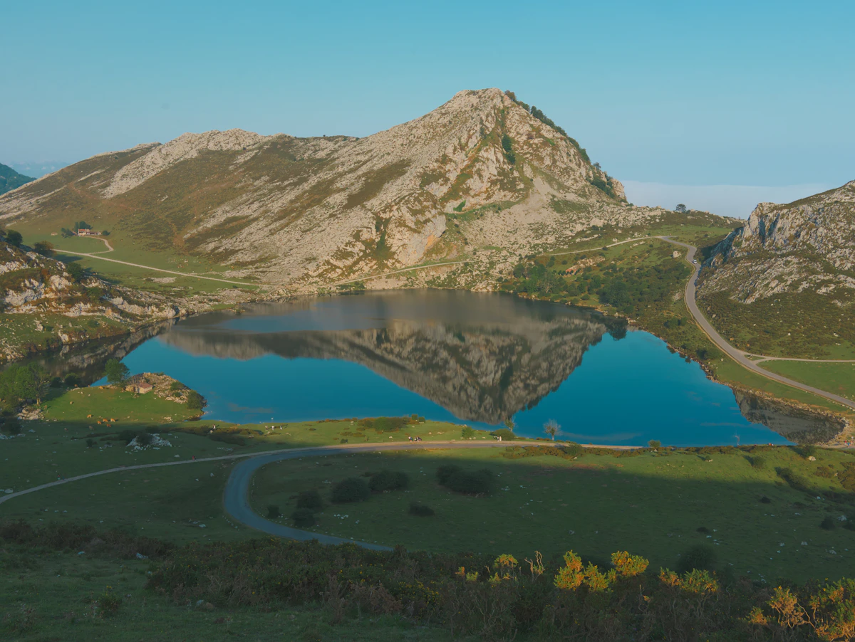 Lago de montaña