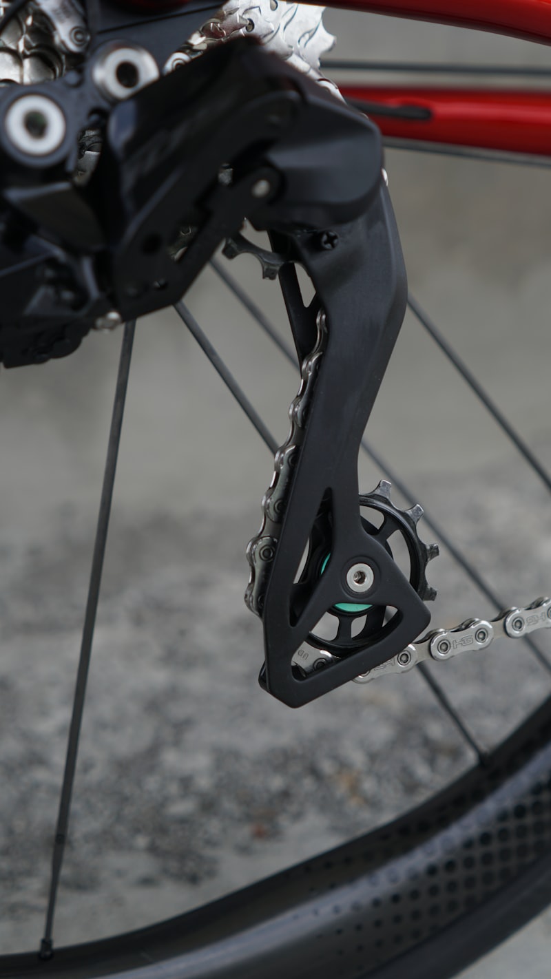 Achterderailleur en ketting van een fiets