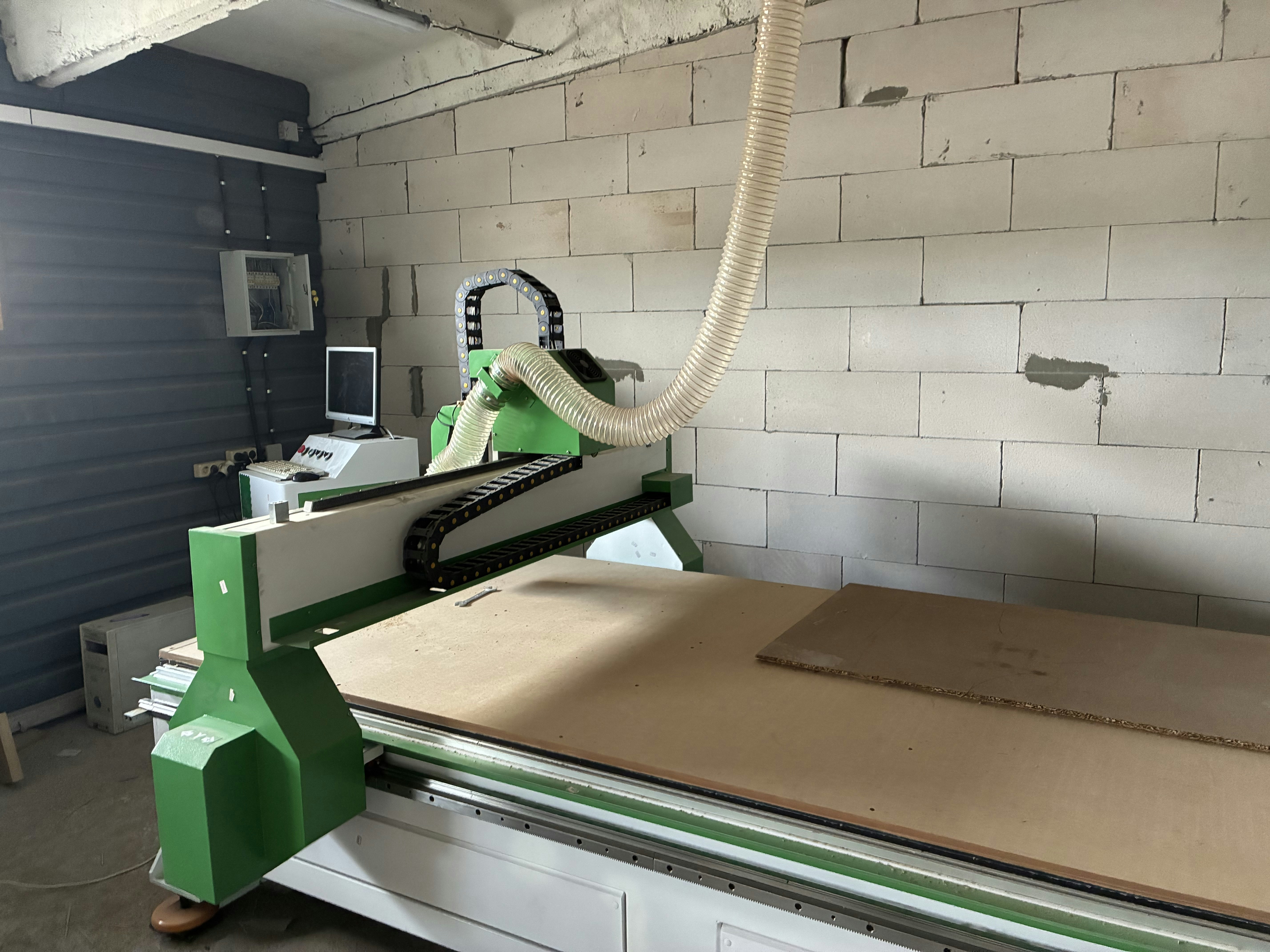 Фрезерный станок — оборудование 3