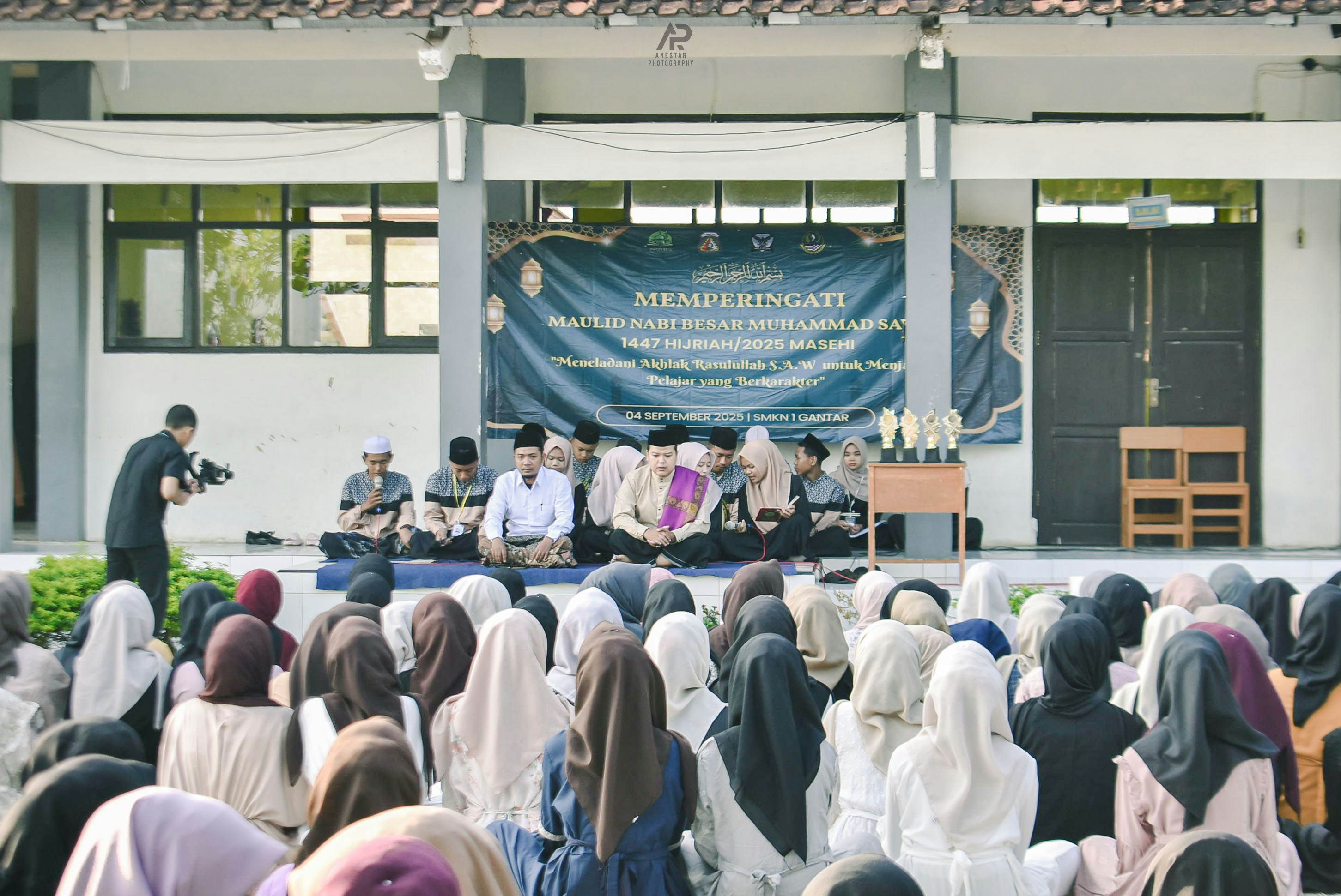 Photo by smkn1gantar