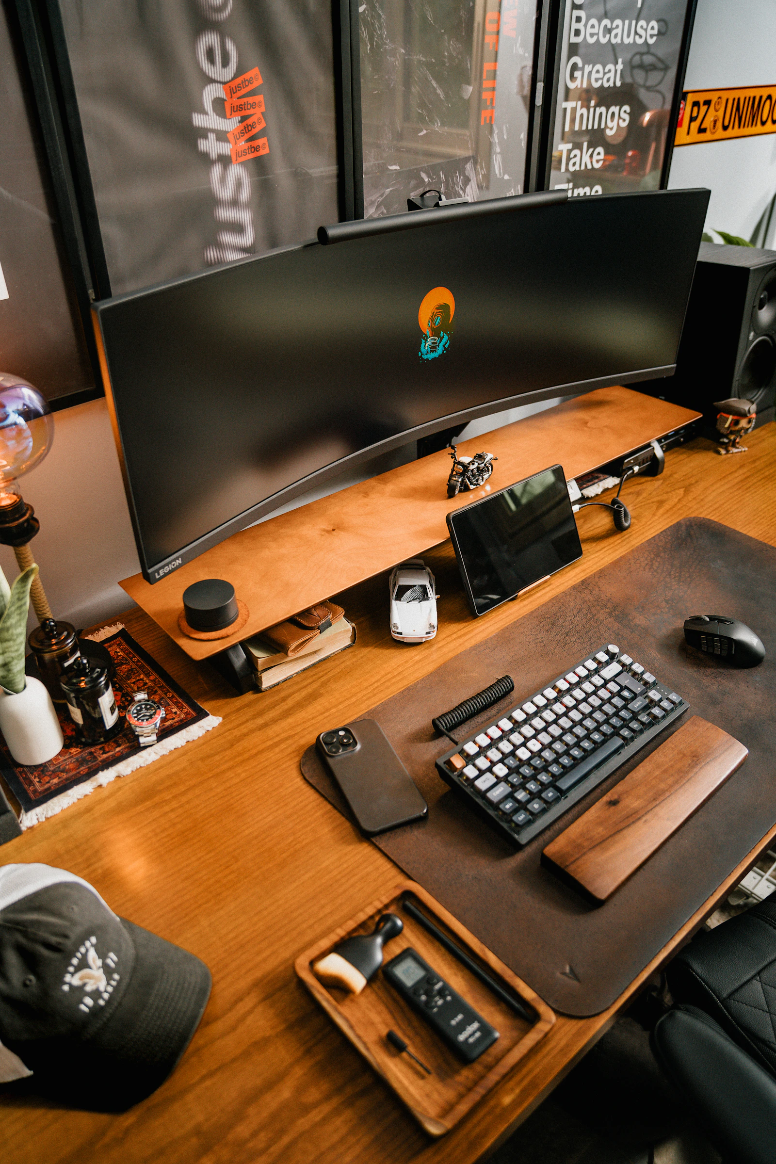 Curved gaming monitor, mechanical keyboard, mouse and desktop accessories
