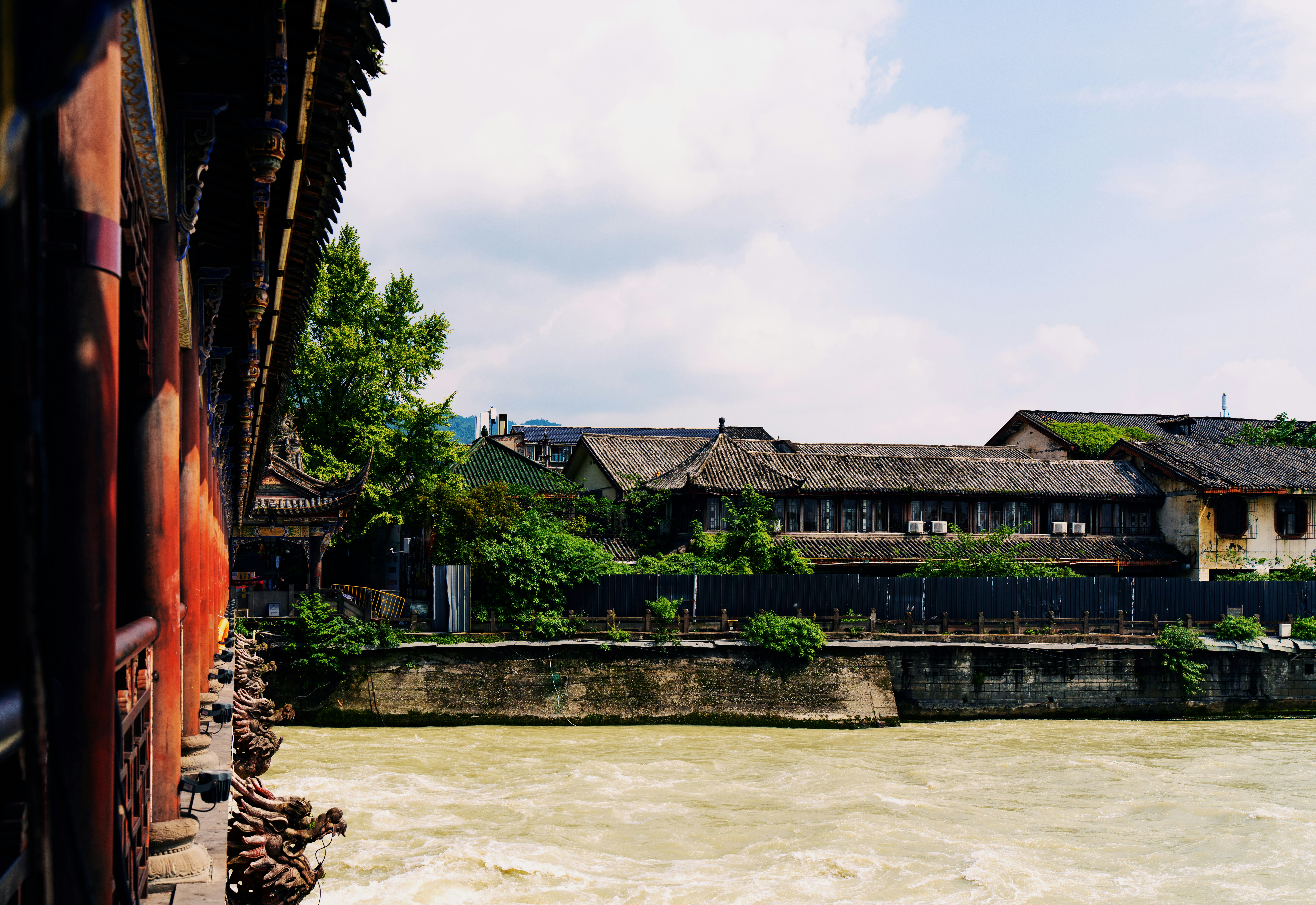 Chengdu Solo Female Travel Safety and Cultural Etiquette Guide 2026