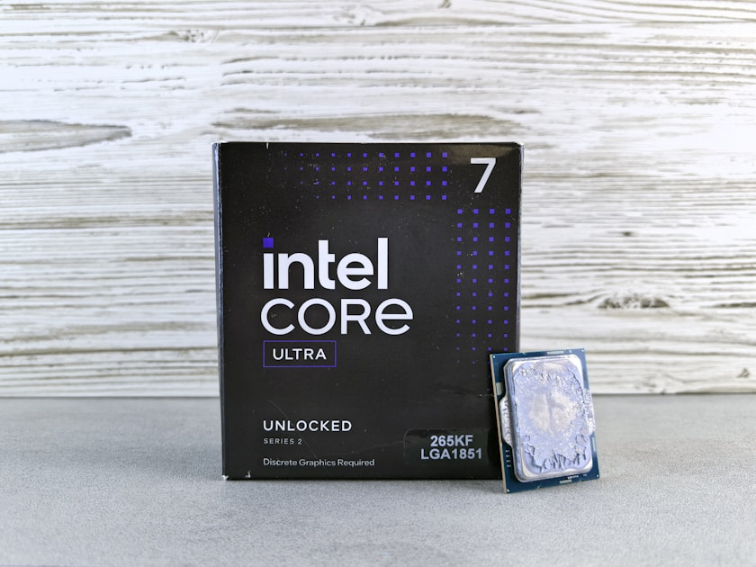 Intel INTC at $126 After a 240% Rally: Is the Apple Chip Deal Already Priced In?