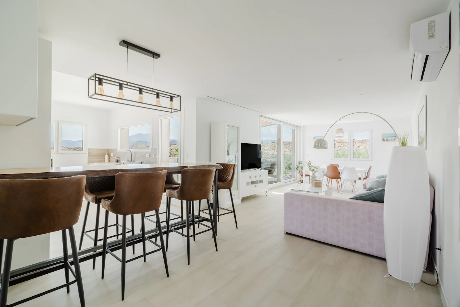 Villa contemporaine avec vue sur le détroit — vue secondaire