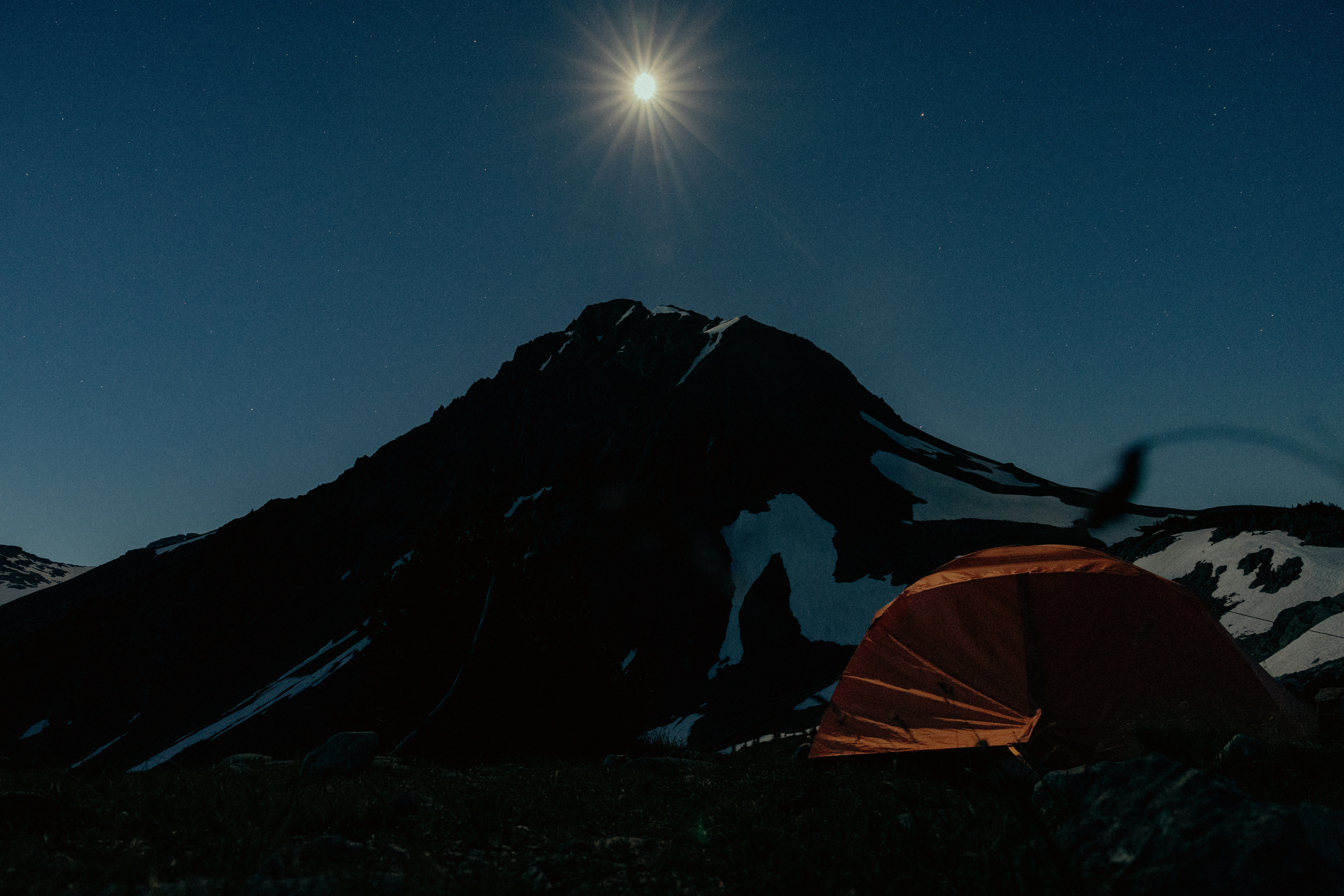 night sky camping, wallpaper, Best Portable Telescopes for Camping Trips 4