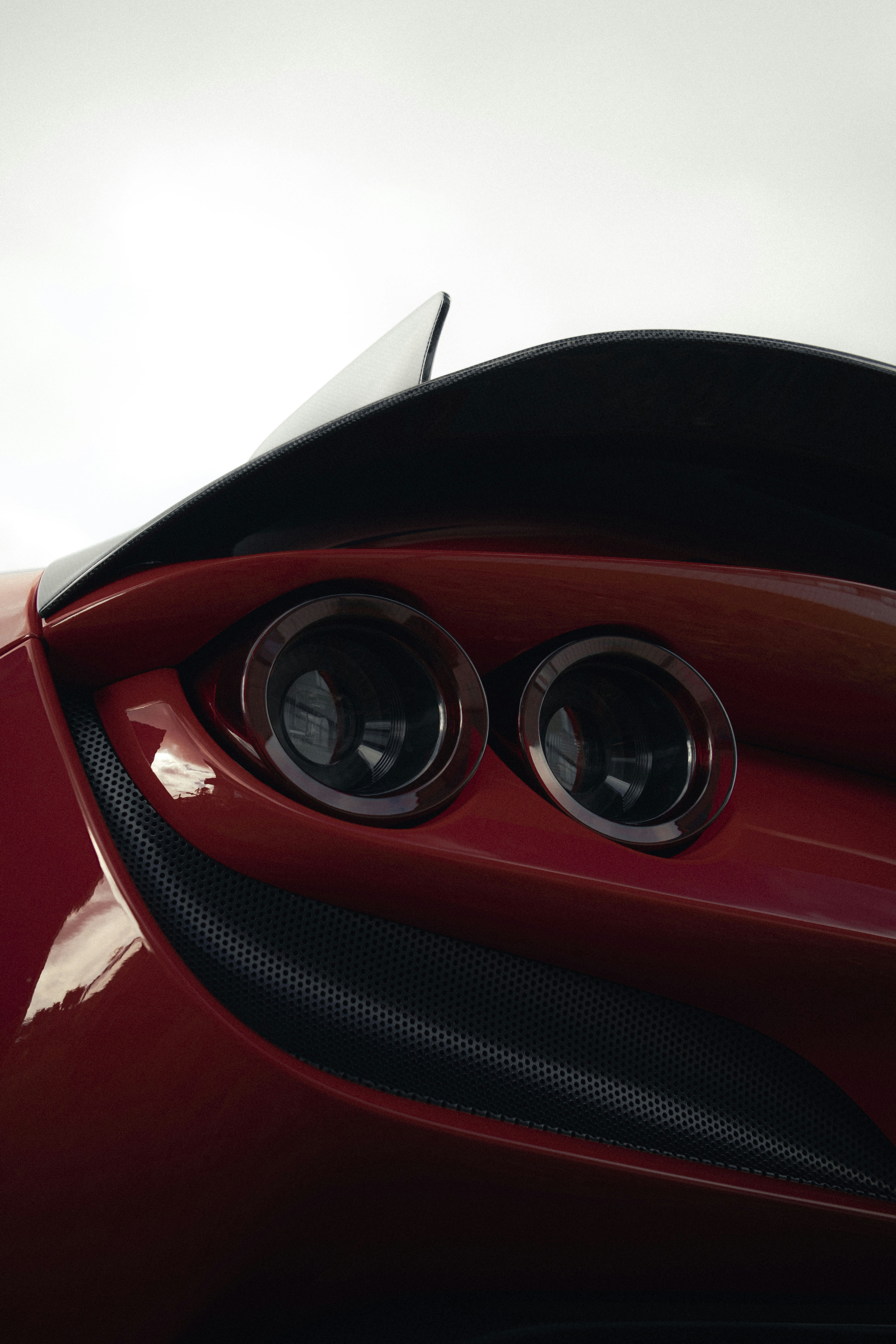 Red Ferrari car wallpaper, ilustrasi artikel Ferrari SF90 Stradale: Unleash Your Inner Speed Demon with HD Wallpapers 6