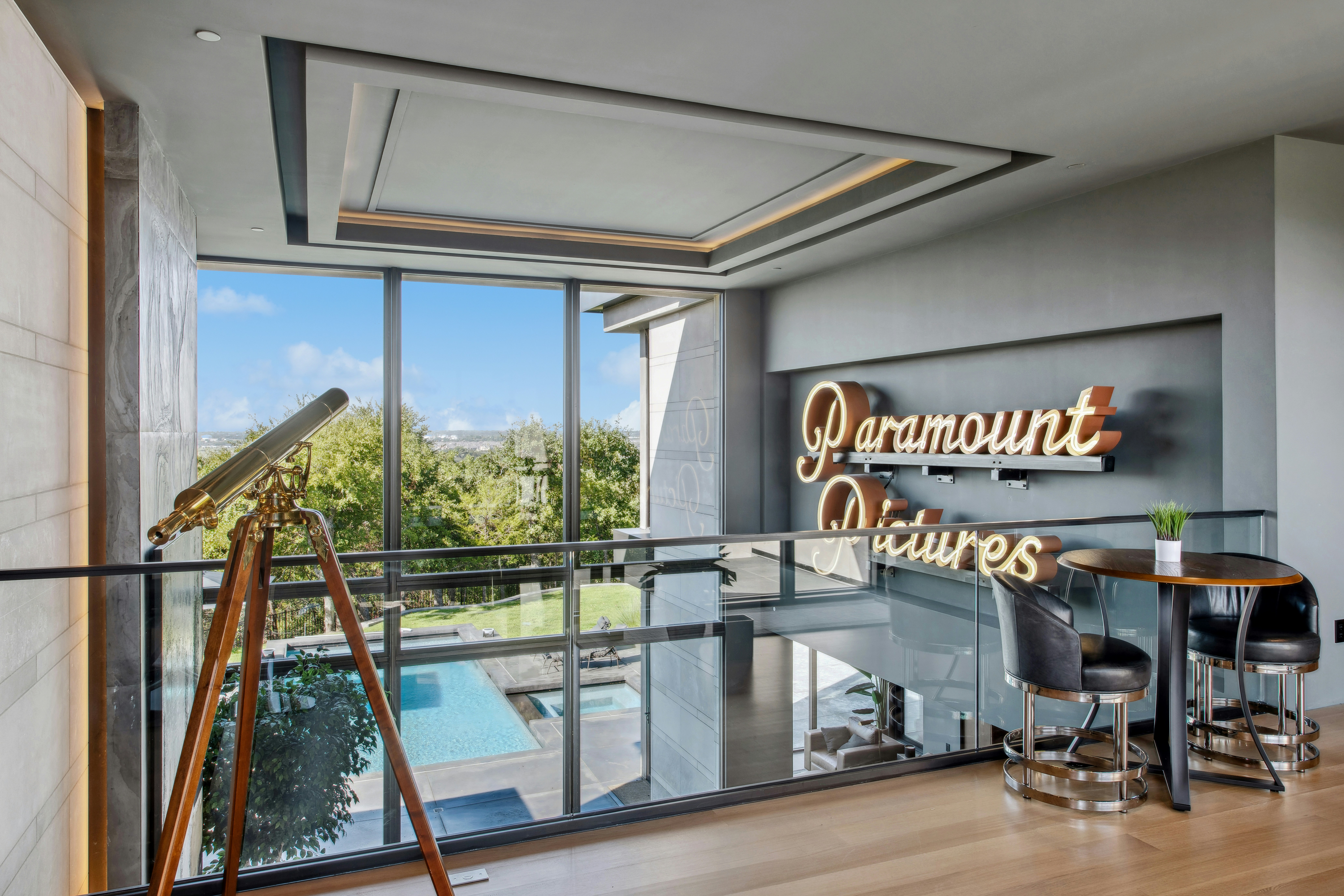 Paramount pictures sign with telescope overlooking pool