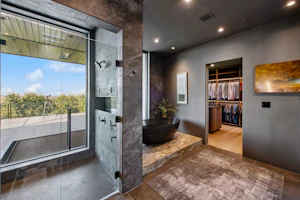 Bathroom Remodeling: Designing a Spa Bathroom That Handles Miami Humidity