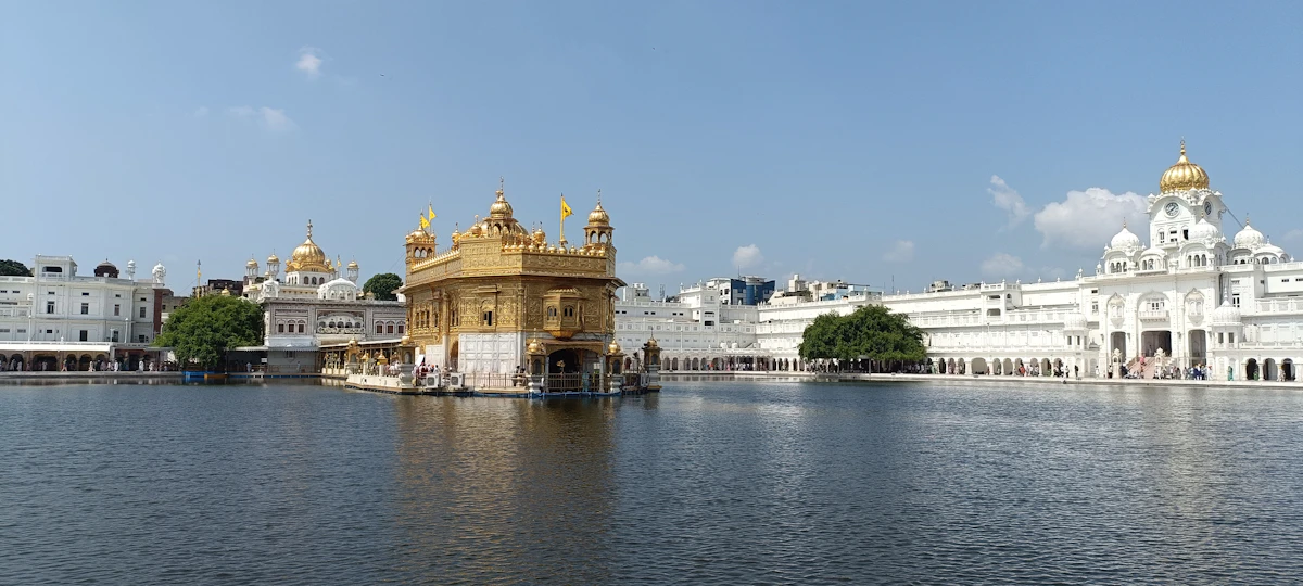 Guru Nanak Jayanti and Kartik Purnima 2026: Langar, Lamps, and a Cold Walk