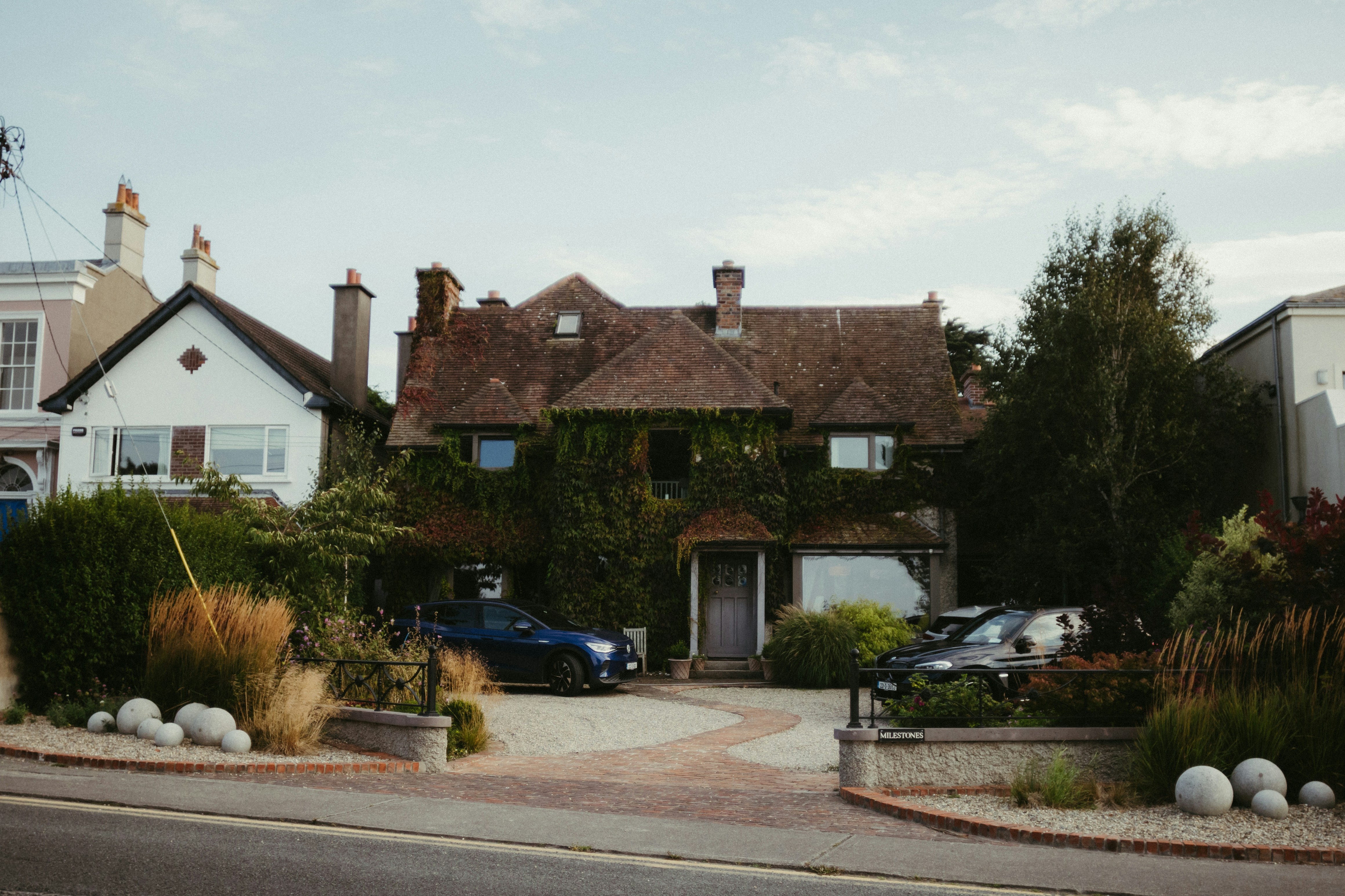 Photo by jonathanborba