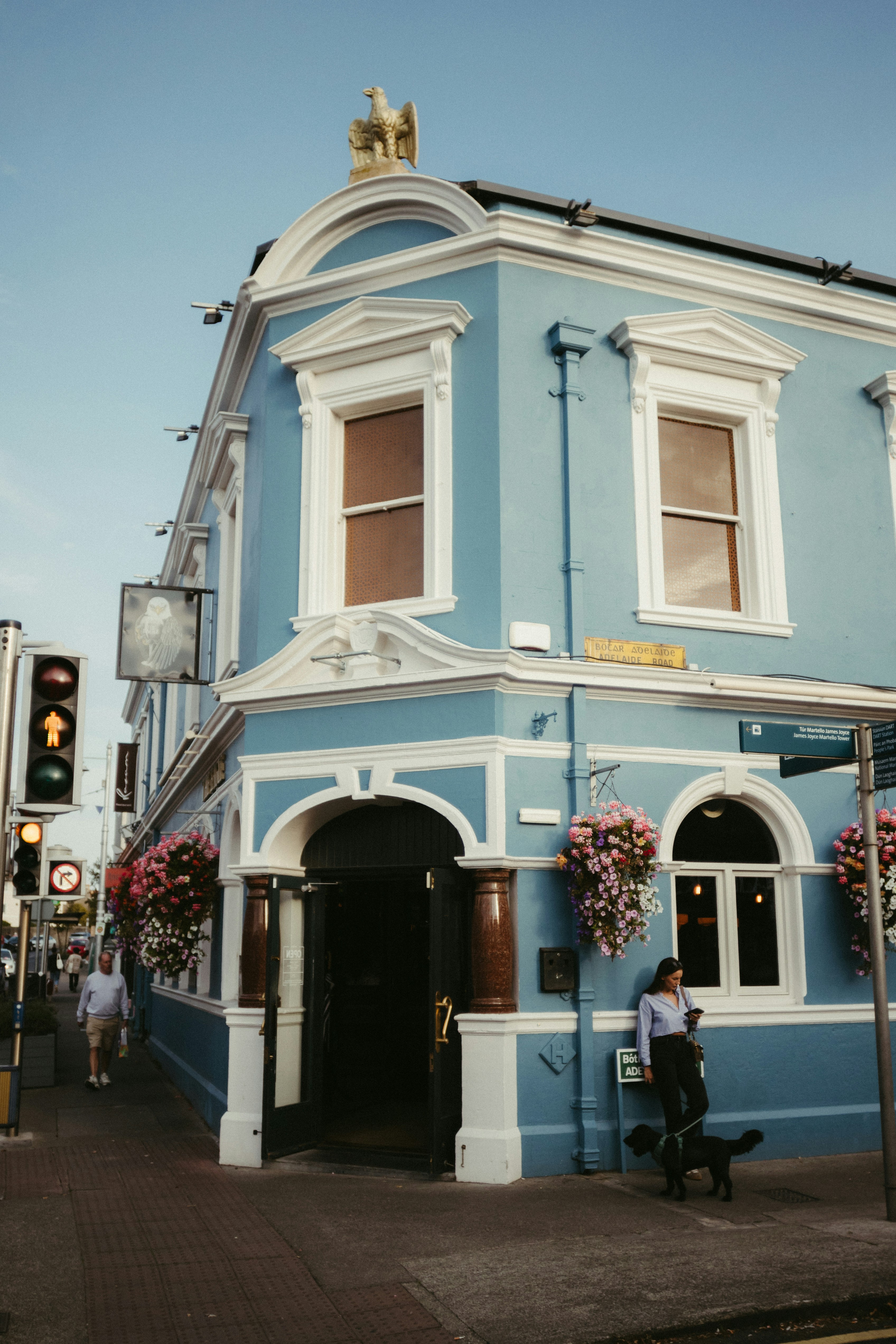 Photo by jonathanborba