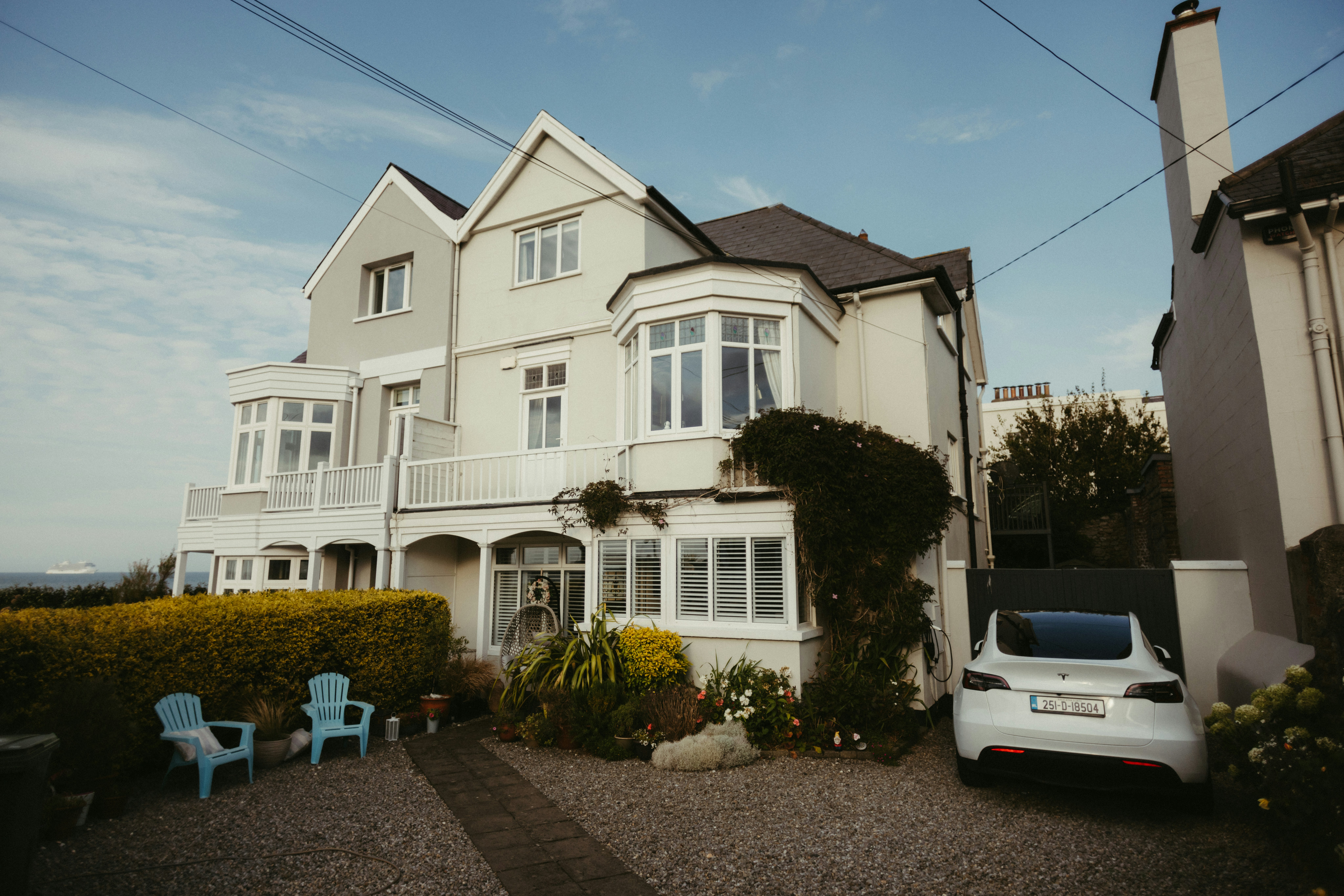 Photo by jonathanborba