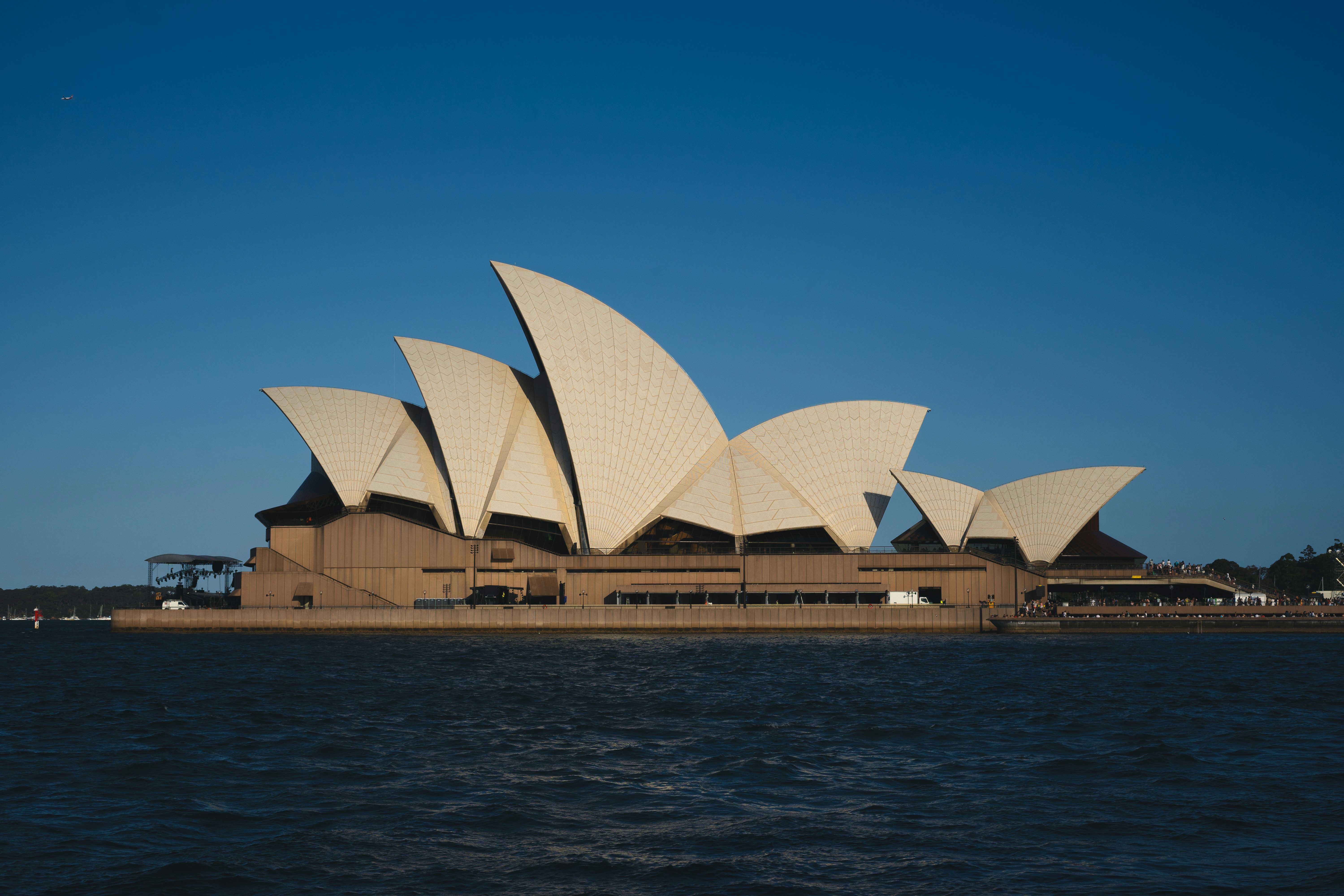 Sydney opera house on a clear blue day