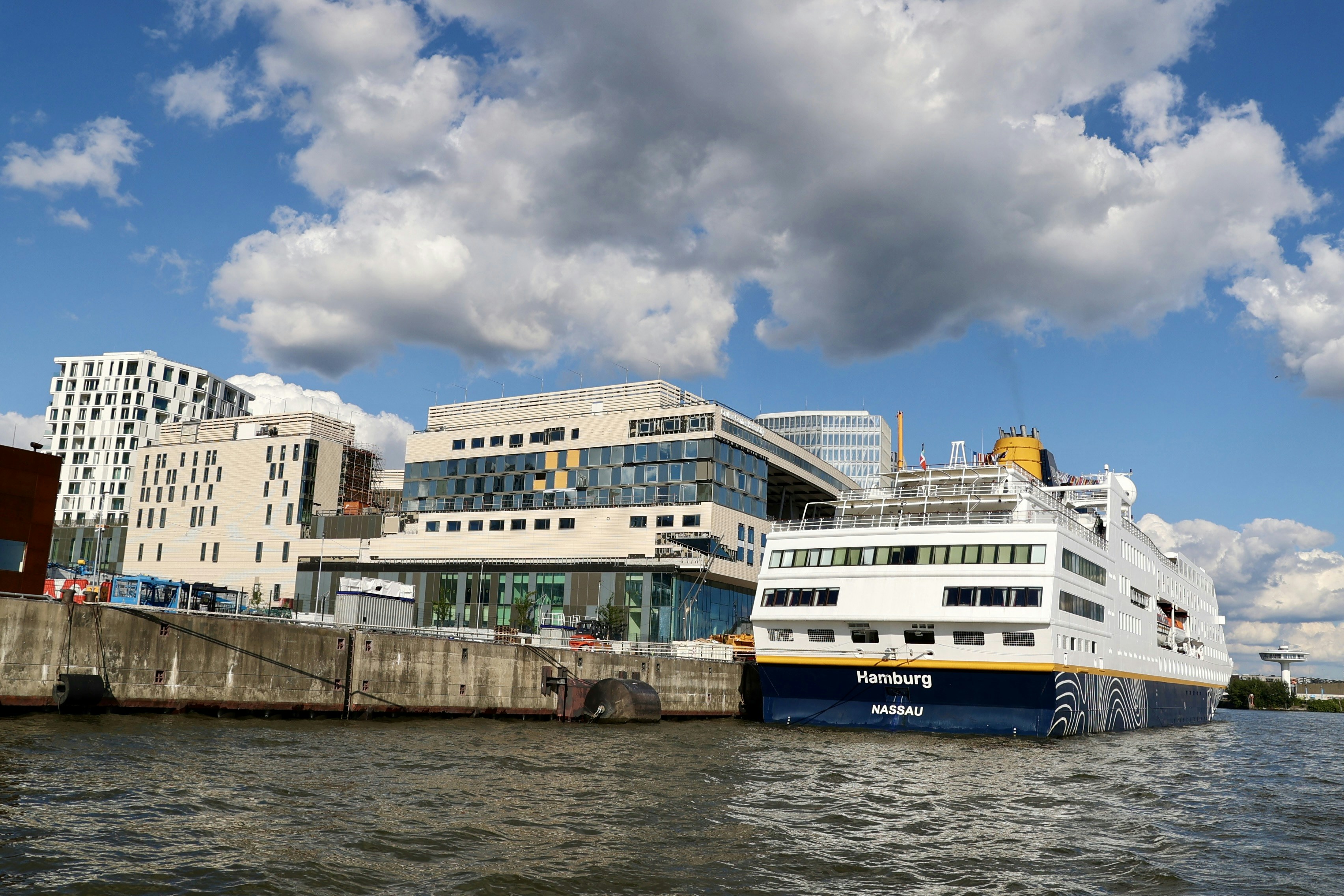 Photo by sanneschroeder