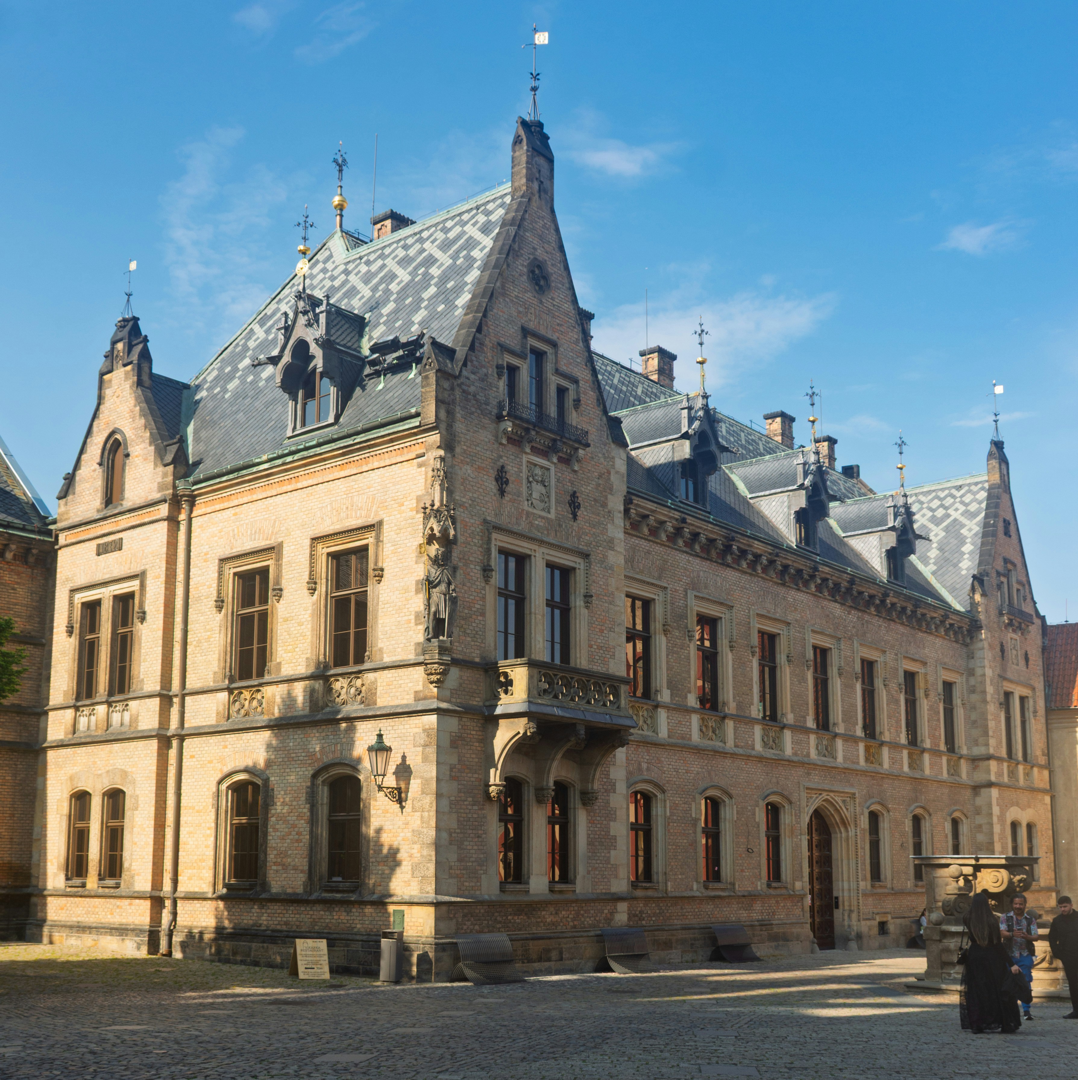 Photo by mr_bond1999