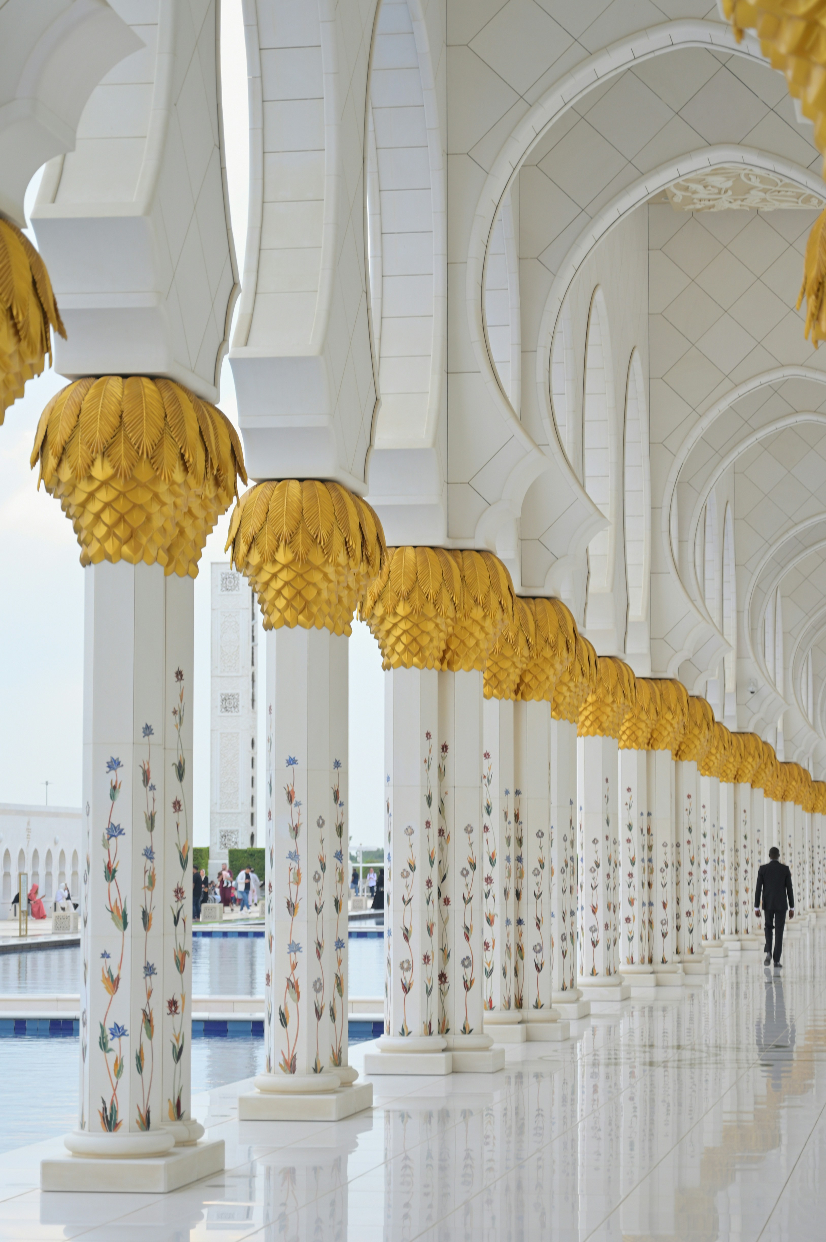 Old Dubai's Breakfast Quarters: Where Tradition Lives