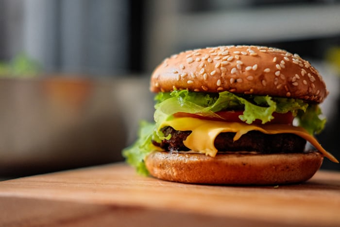 Hausgemachter Cheeseburger
