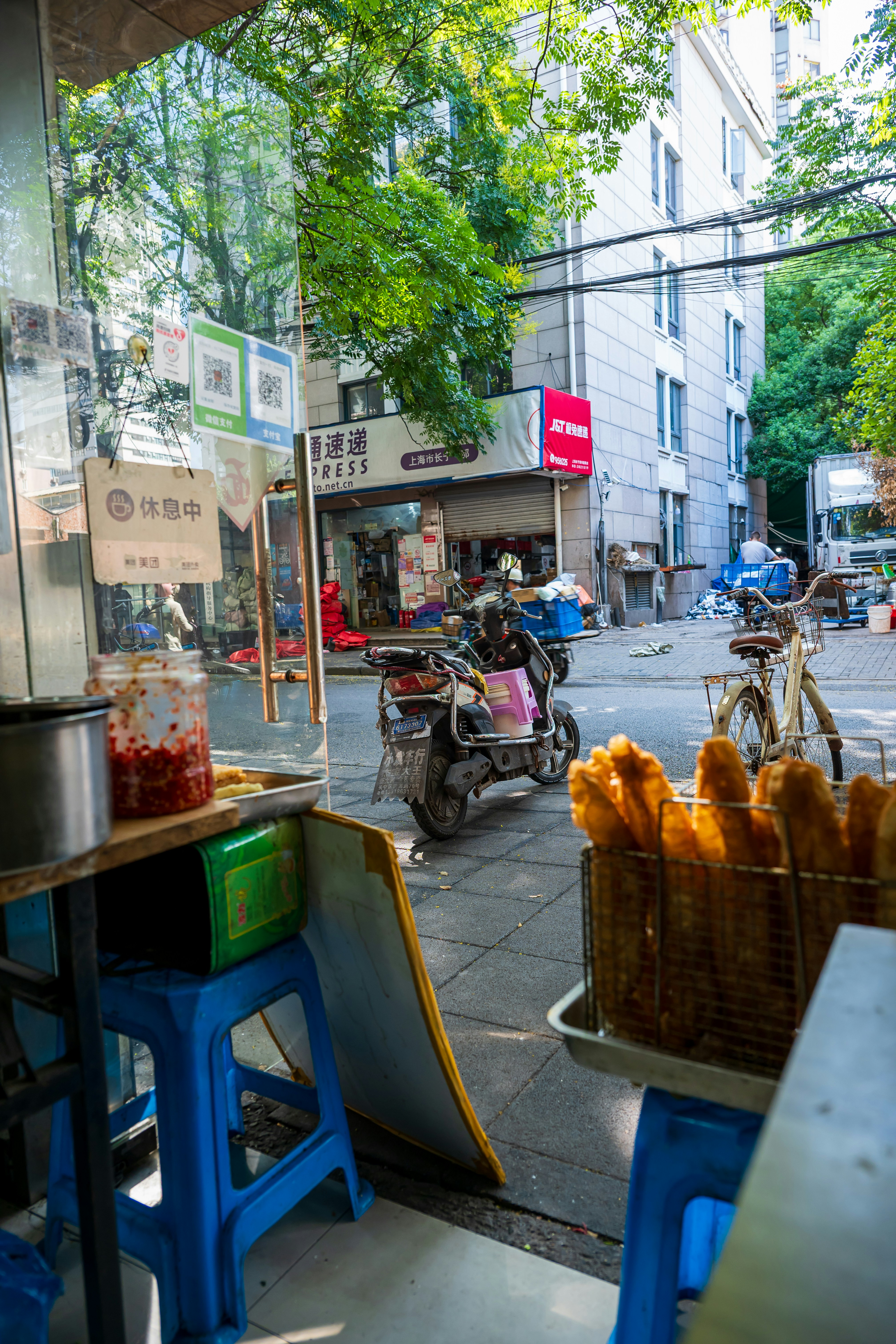 10 Street Food World-Wide Experiences to Try in Vietnam