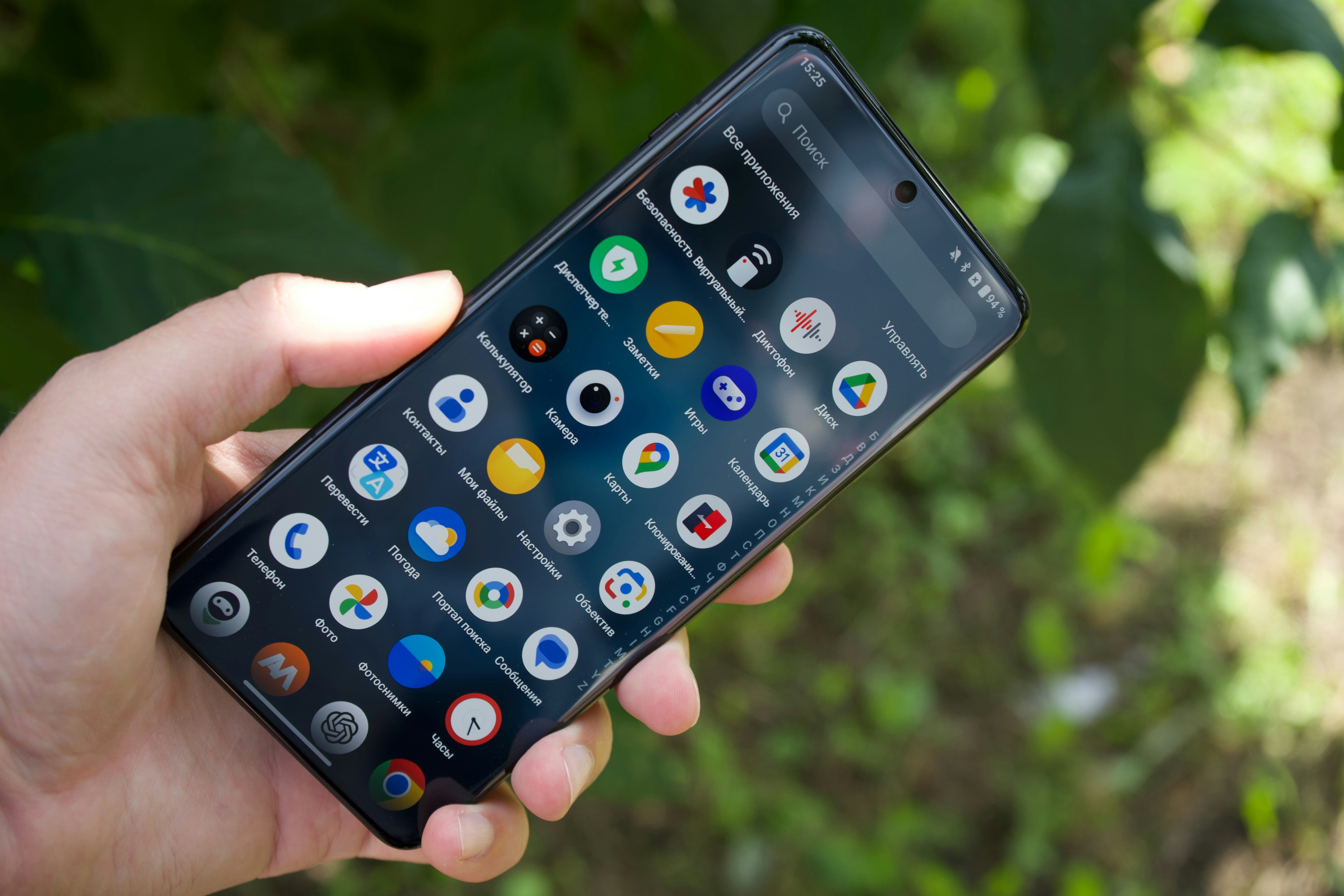 12 Mobile Tech Reviews Reasons Why Android Remains a Top Choice in 2025