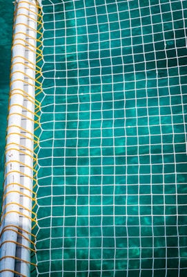 Lacrosse Mesh & Pocket Guide: Traditional vs Mesh, Width, and How to String