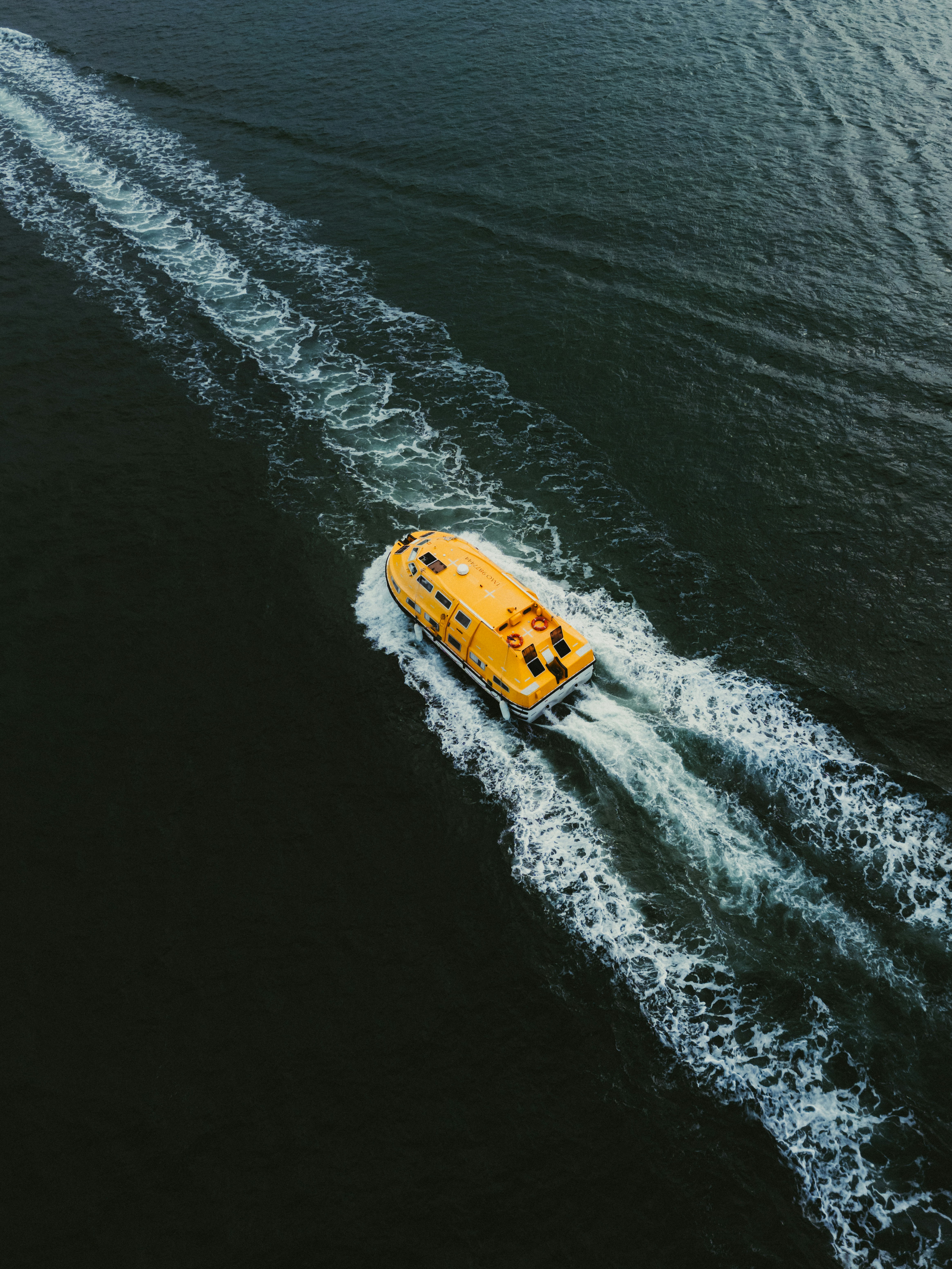 Photo by jonathanborba