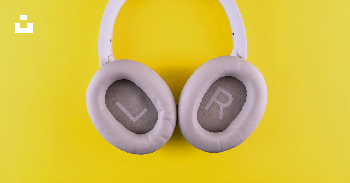 L R Headphones White headphones with l and r indicators on yellow. photo – Free Yellow ...