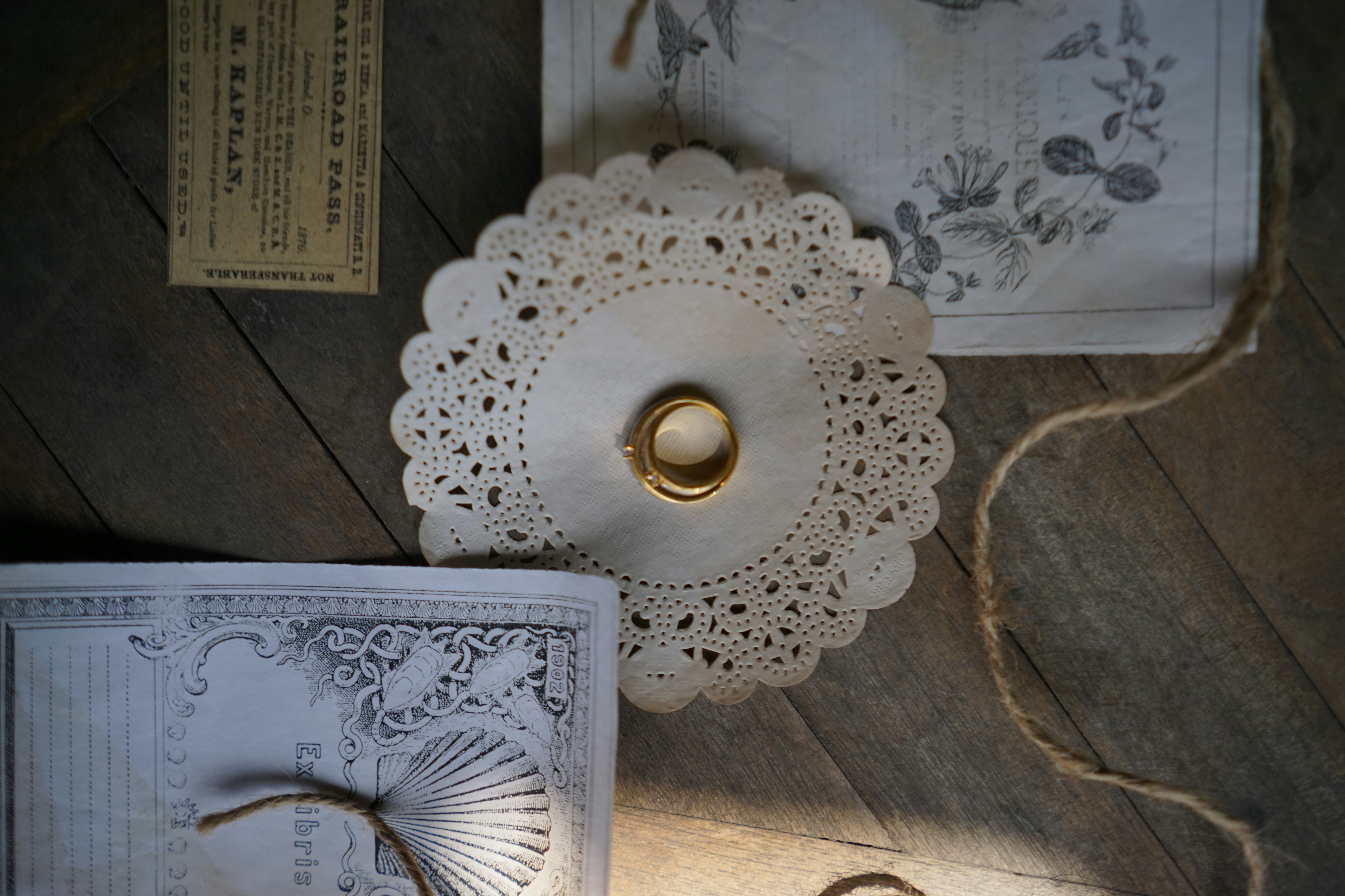 How does illustration storytelling work?