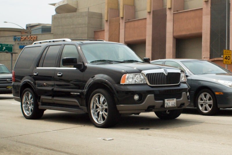 Lincoln Navigator black luxury SUV