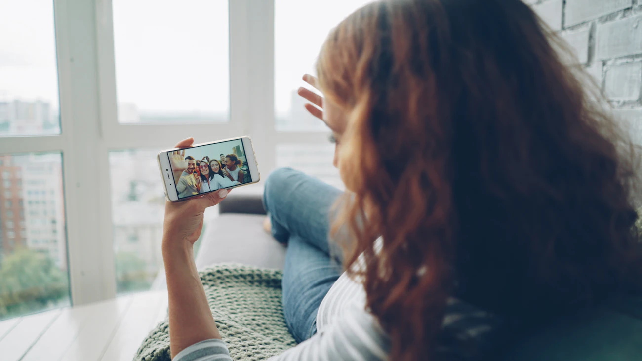 Patient receiving personalized healthcare messages on a smartphone