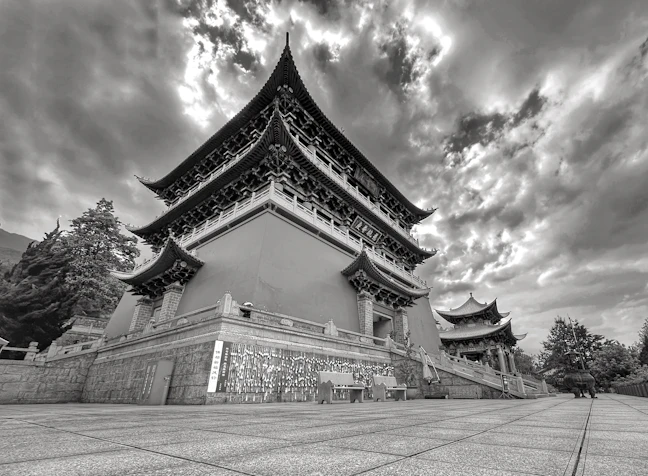 4-Day Dali Family Itinerary: Stroller-Friendly & Relaxed