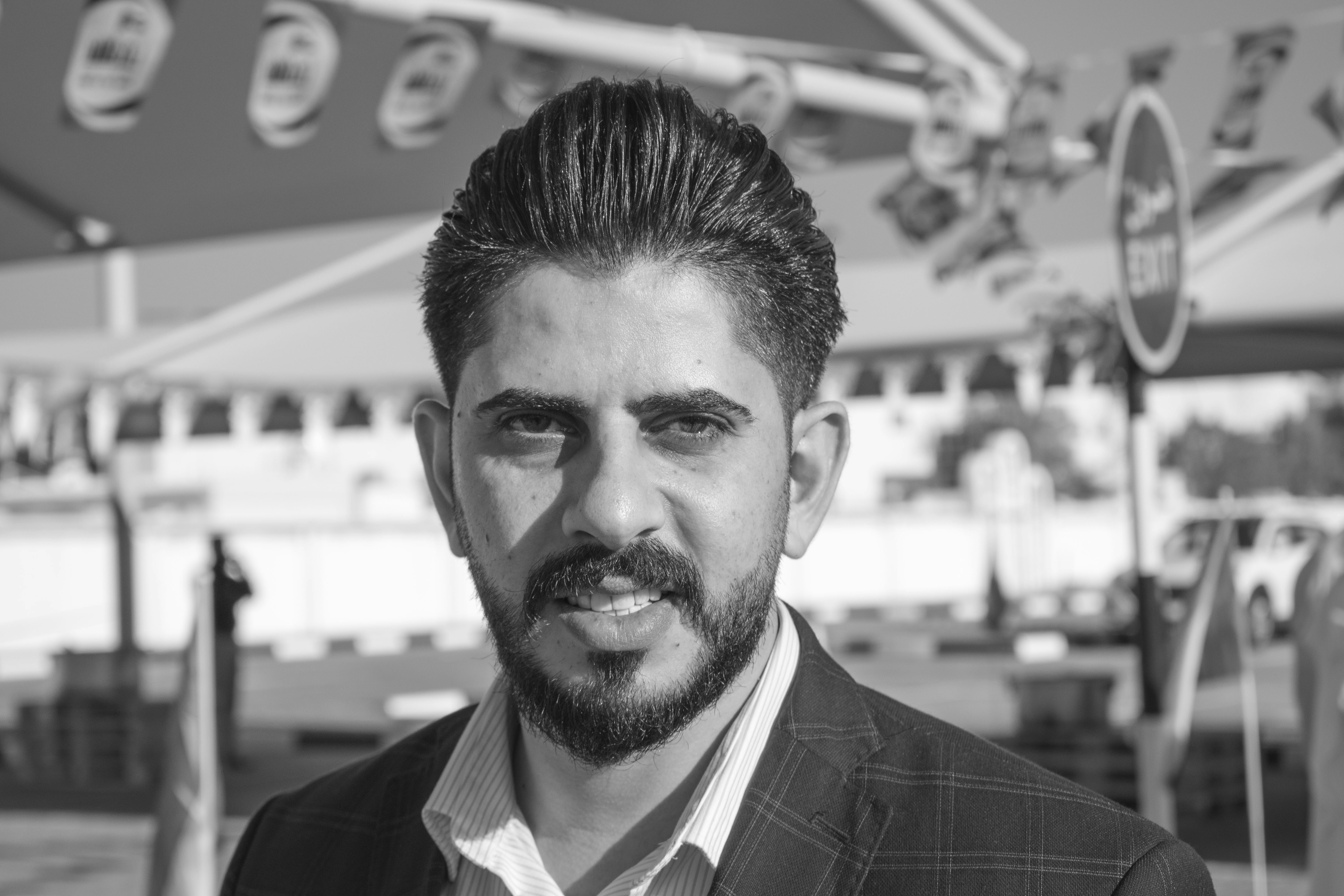 Photo by designwithriaz