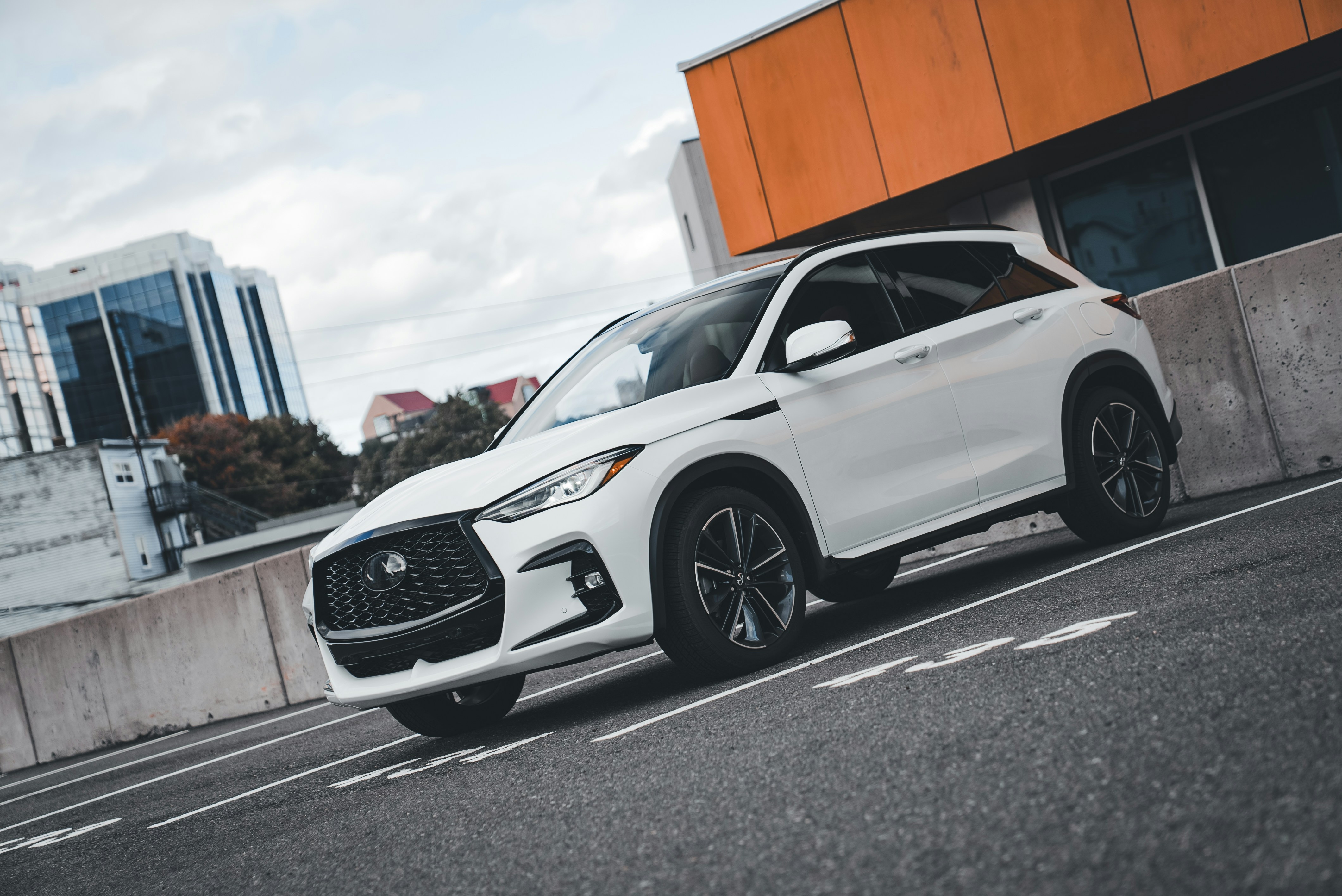 Thuê Xe Tự Lái Theo Giờ TP.HCM 2025: Gói 4H, 8H, 12H Giá Rẻ Từ 400K