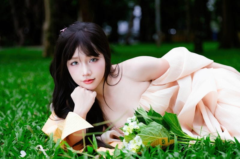 Jeune BBW japonaise en robe fluide