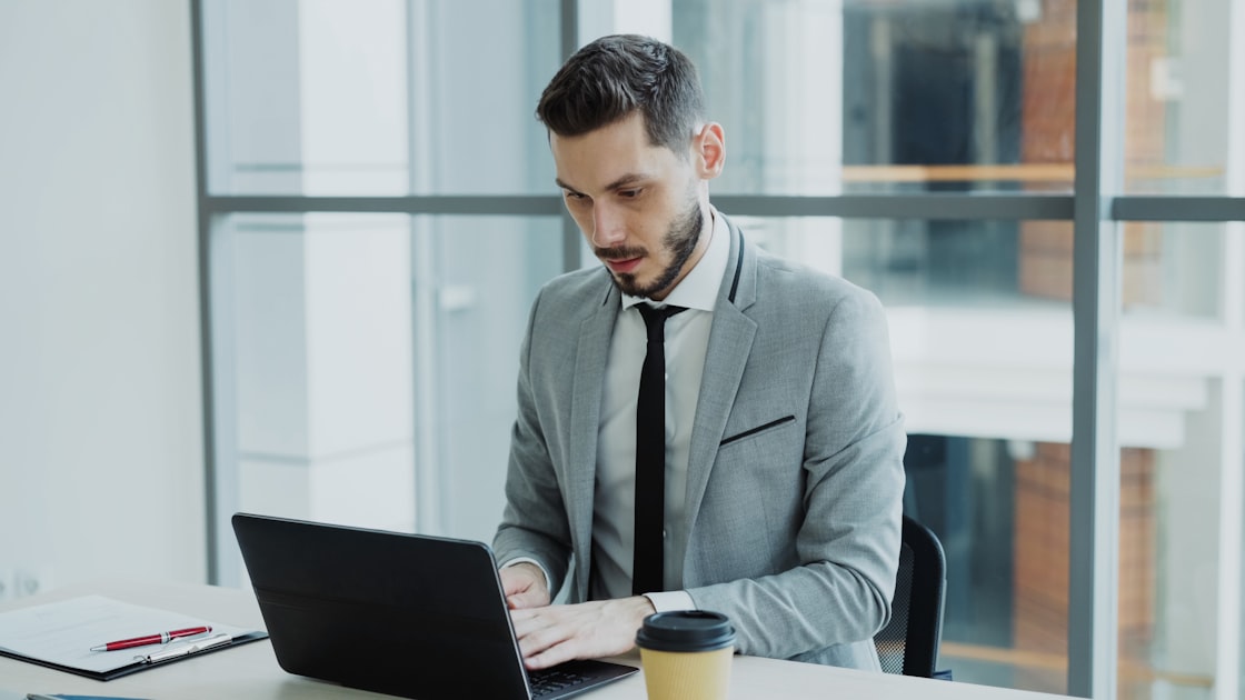 5 Google Ads Mistakes UK Law Firms Keep Making (And How to Fix Them)