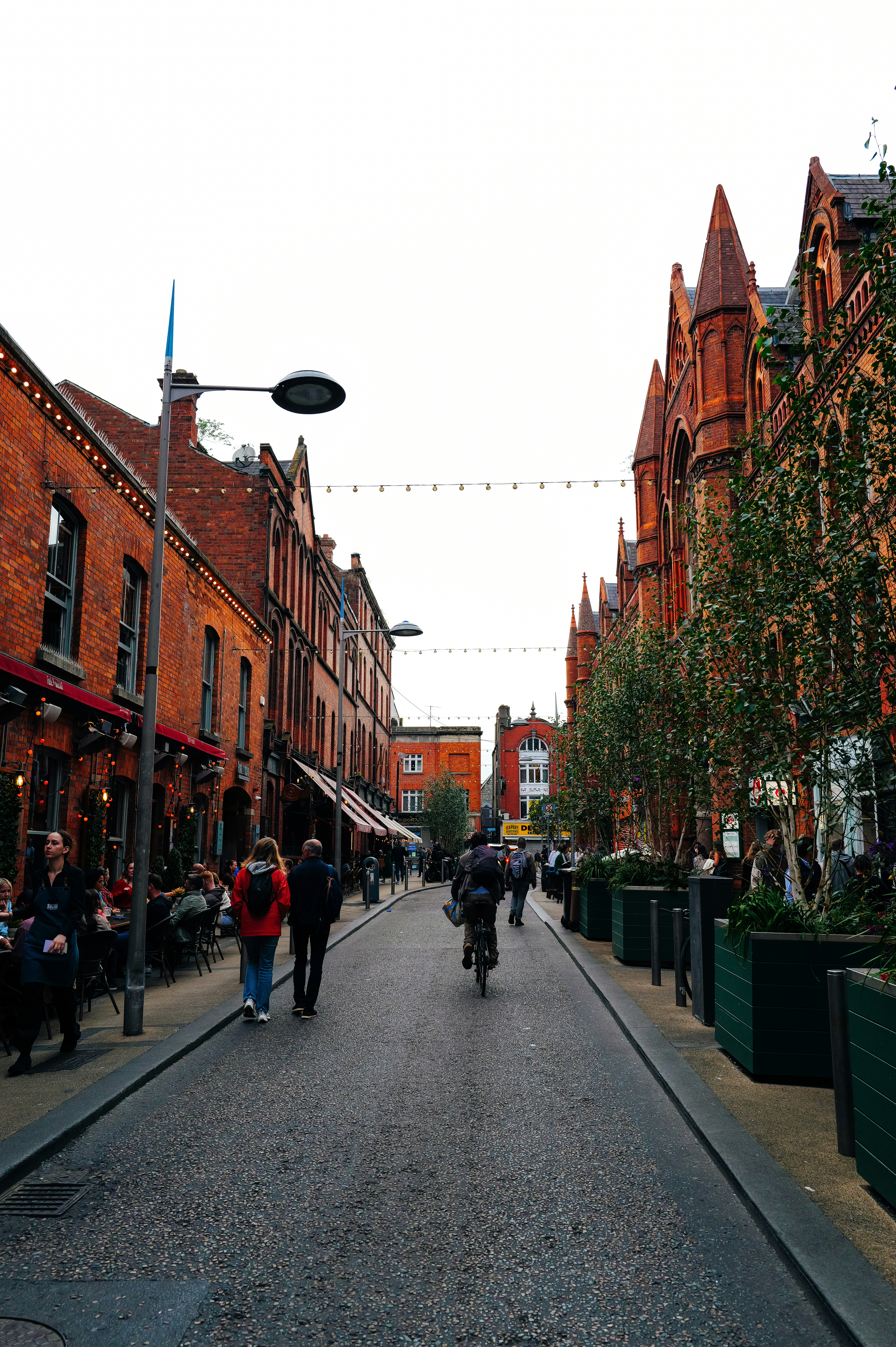 Photo by adrienolichon