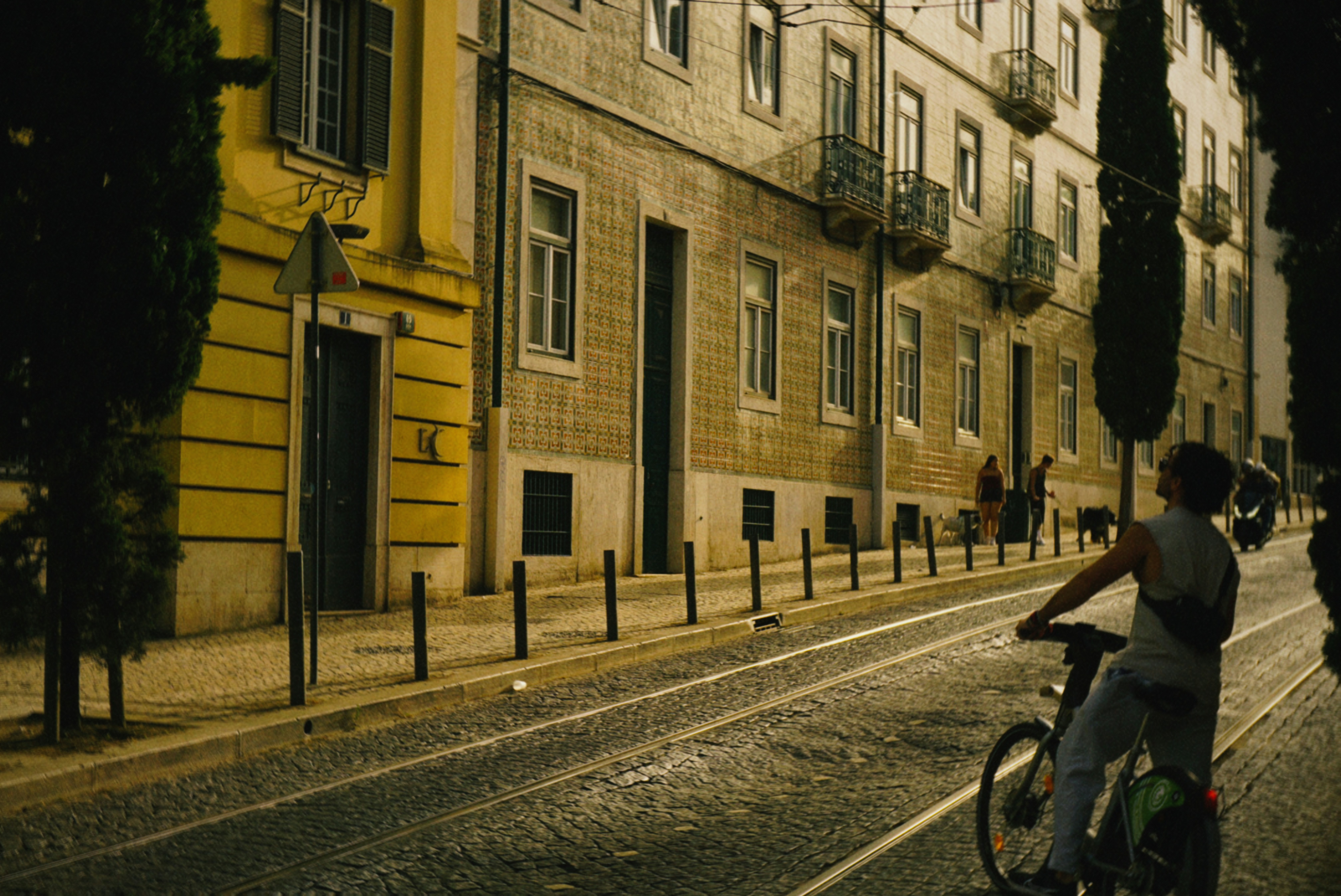 Photo by beatrizzahinos