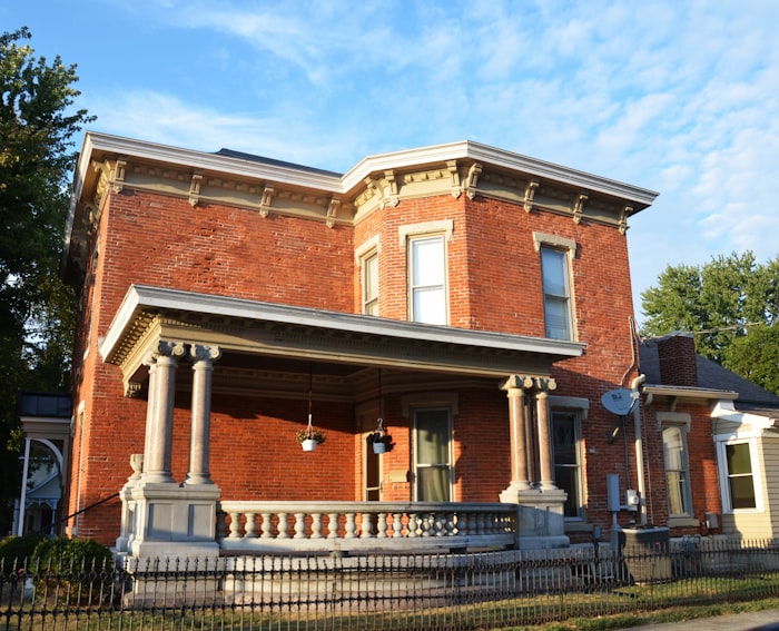 Victorian mansion Old Louisville historic architecture St. James Court