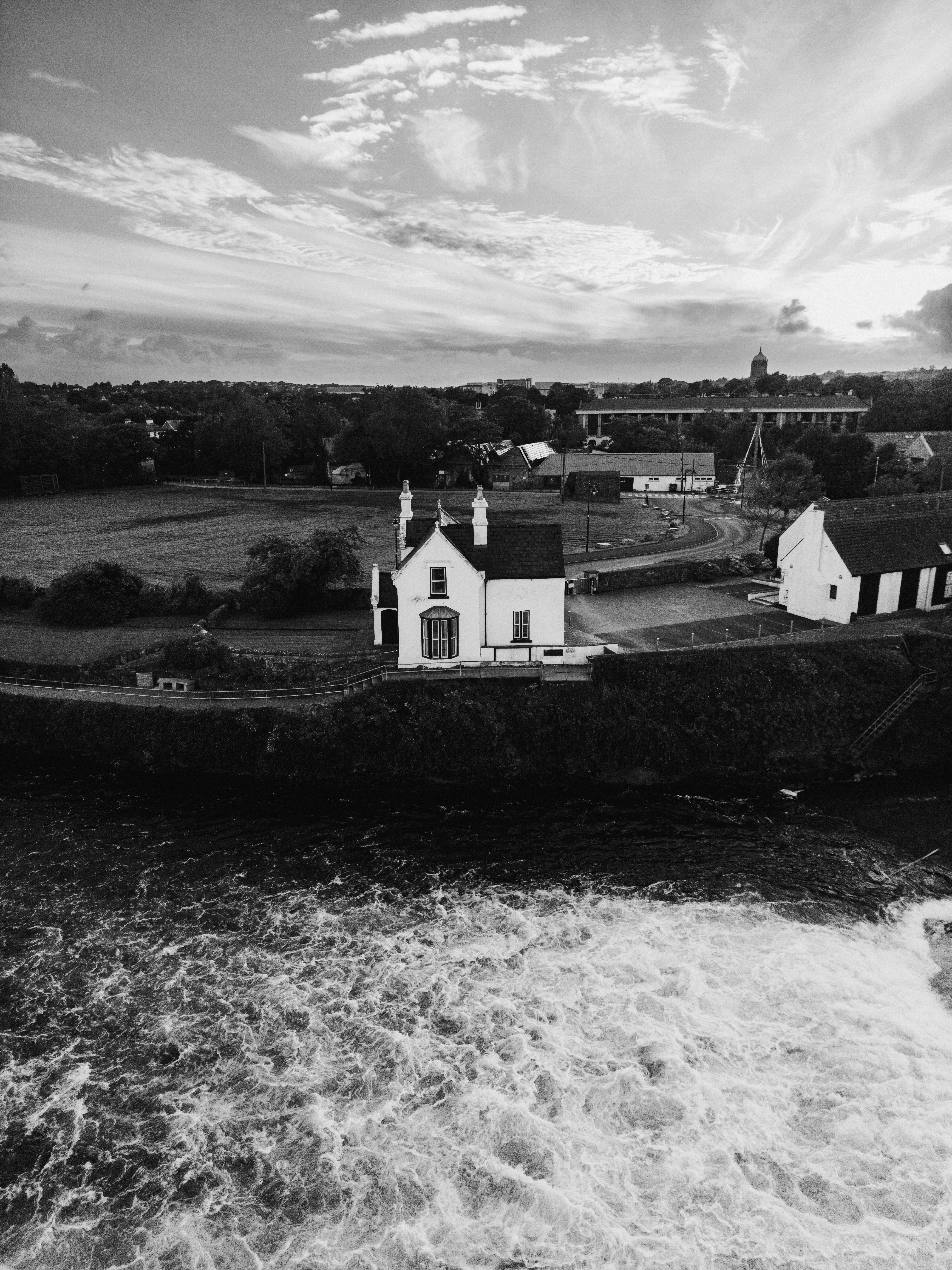 Photo by jonathanborba