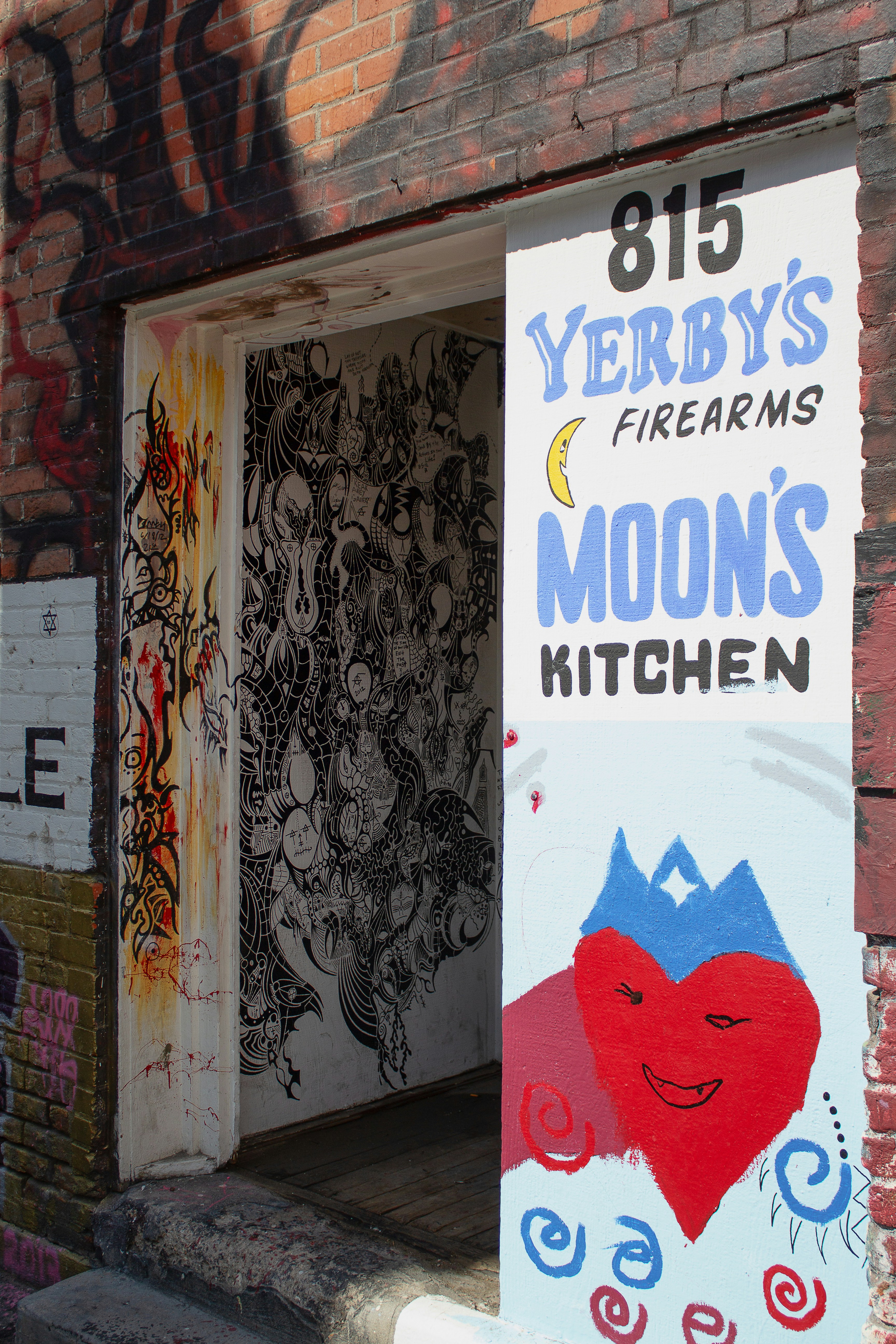 kitchen wall art, wallpaper, Kitchen Ideas with Wall Art: Design & Inspiration 5