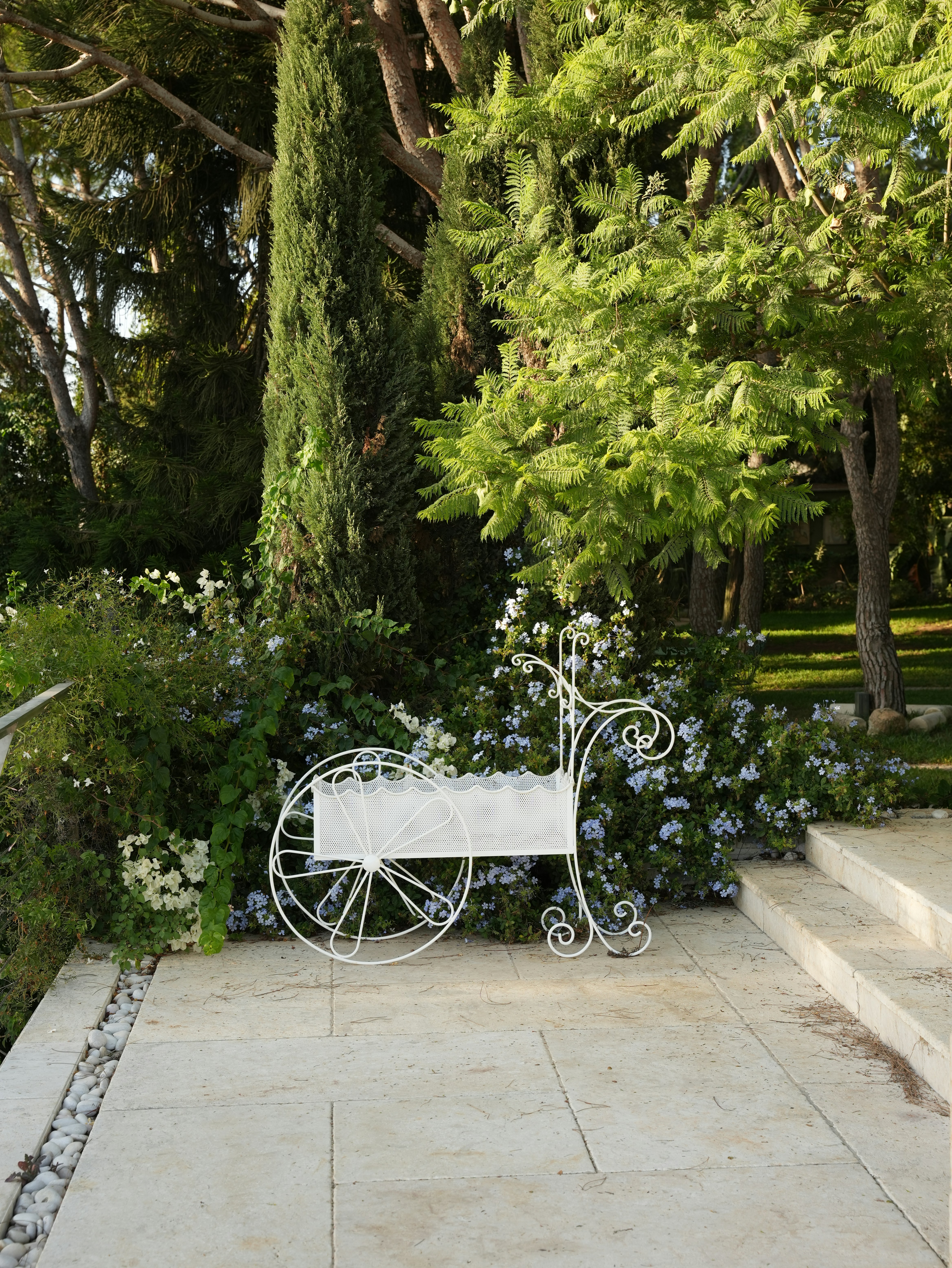 shabby chic garden patio, wallpaper, Shabby Chic Outdoor Patio Renovation Ideas for a Dream Garden 6