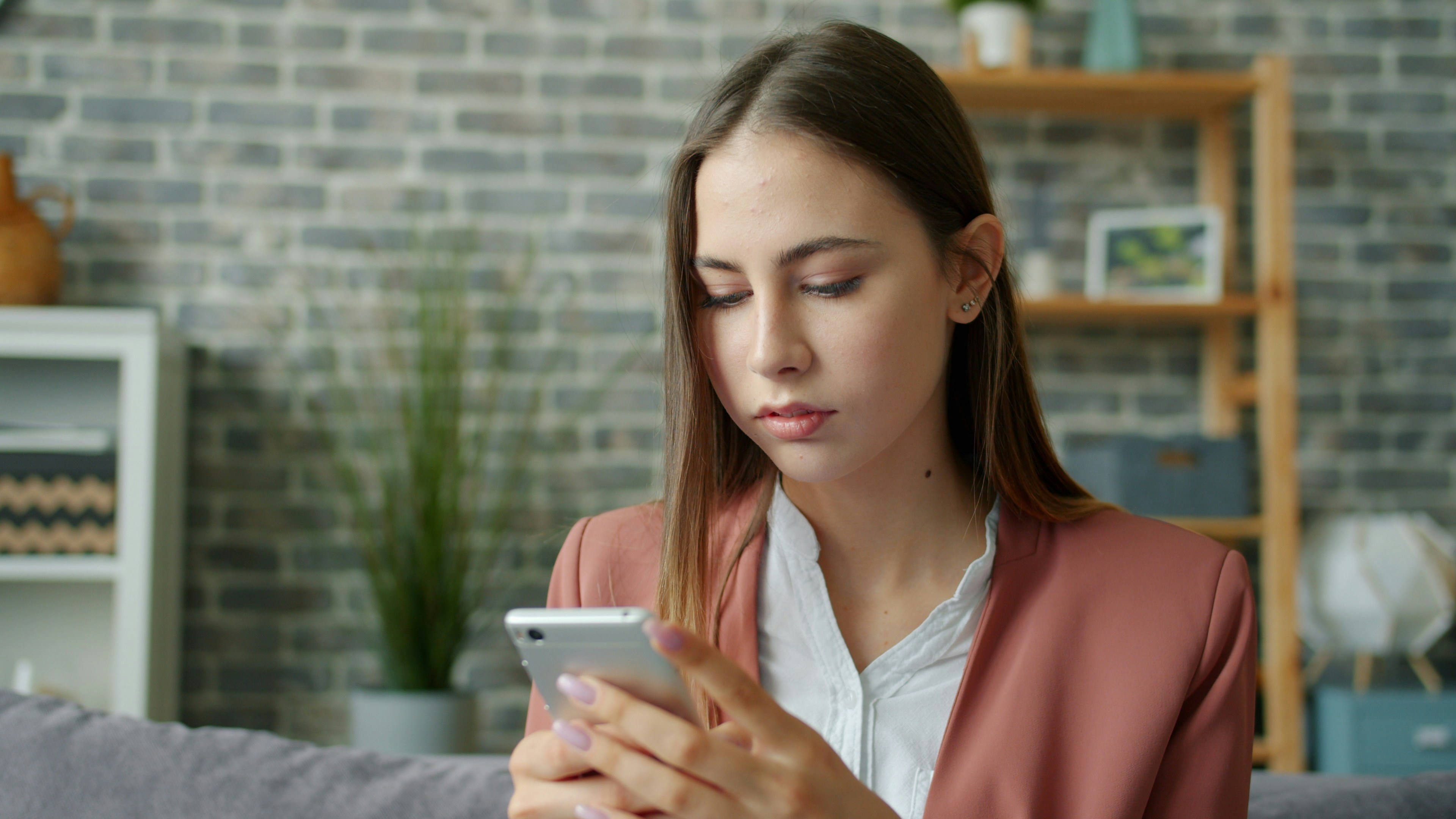Iperconnessi e affaticati: come il volontariato sanitario siciliano può difendersi dal burnout digitale