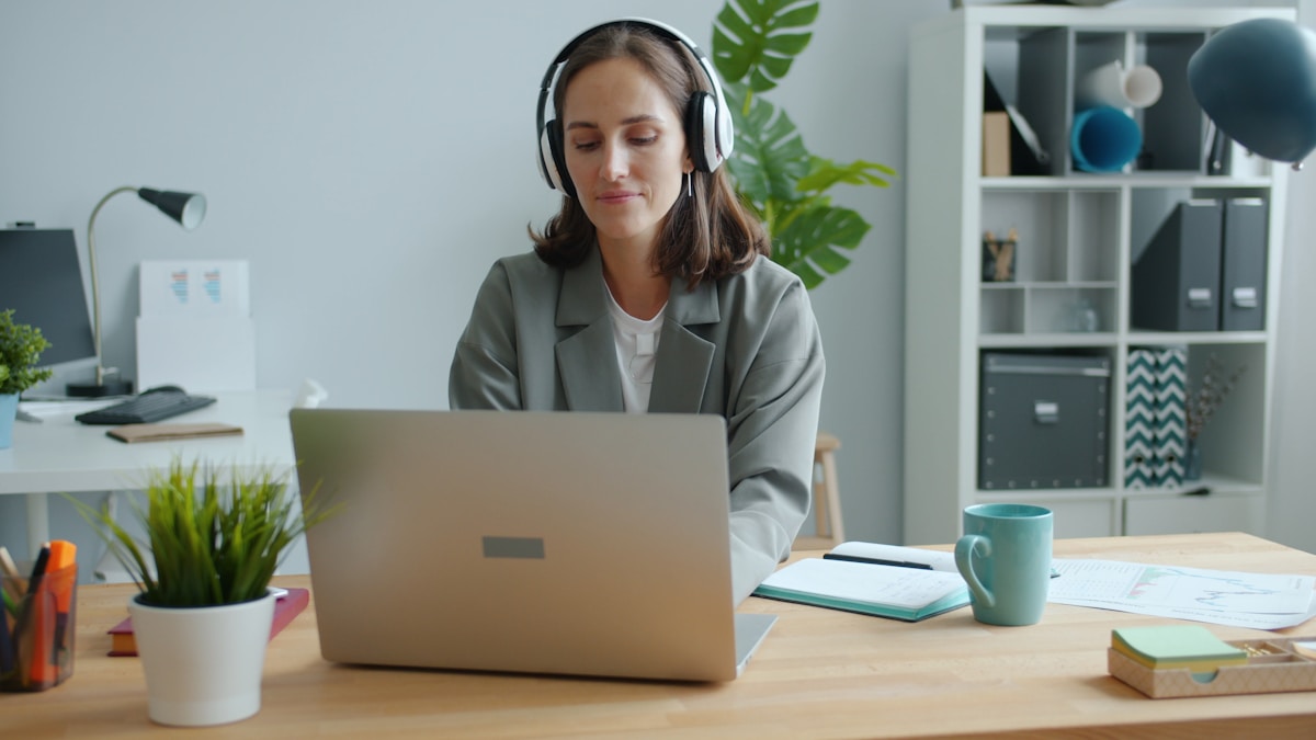 Freelance Virtual Assistant image