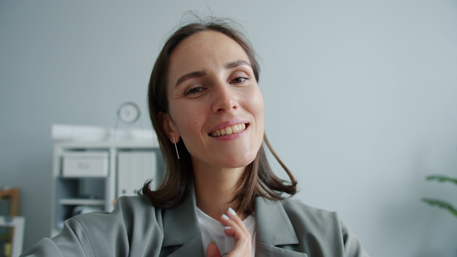 Client in video session