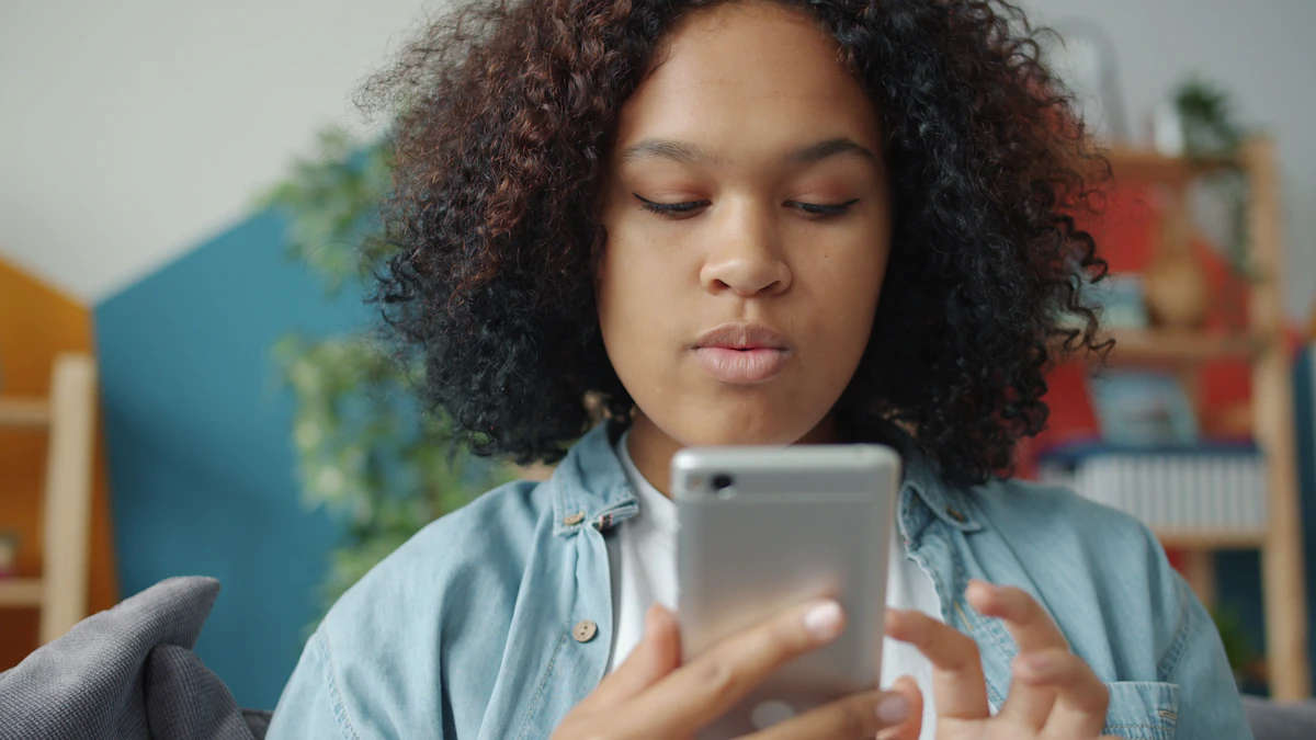 teen entrepreneur phone