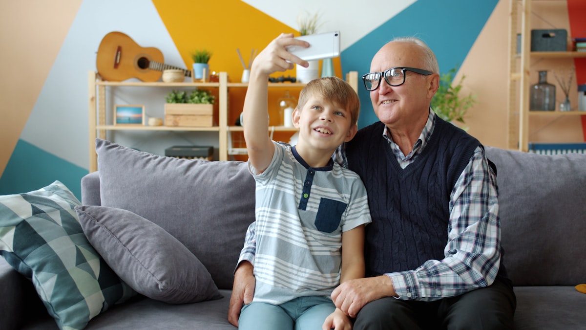 Donner à ses enfants sans droits : abattements, plafonds et délais