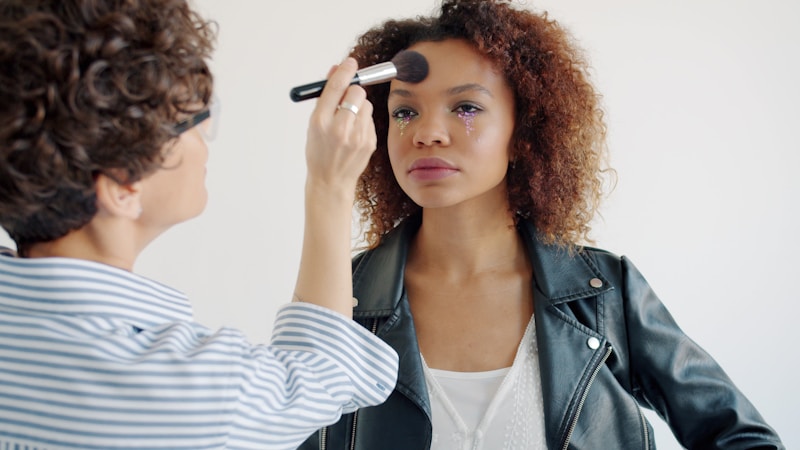 Luxury makeup moment in Dubai