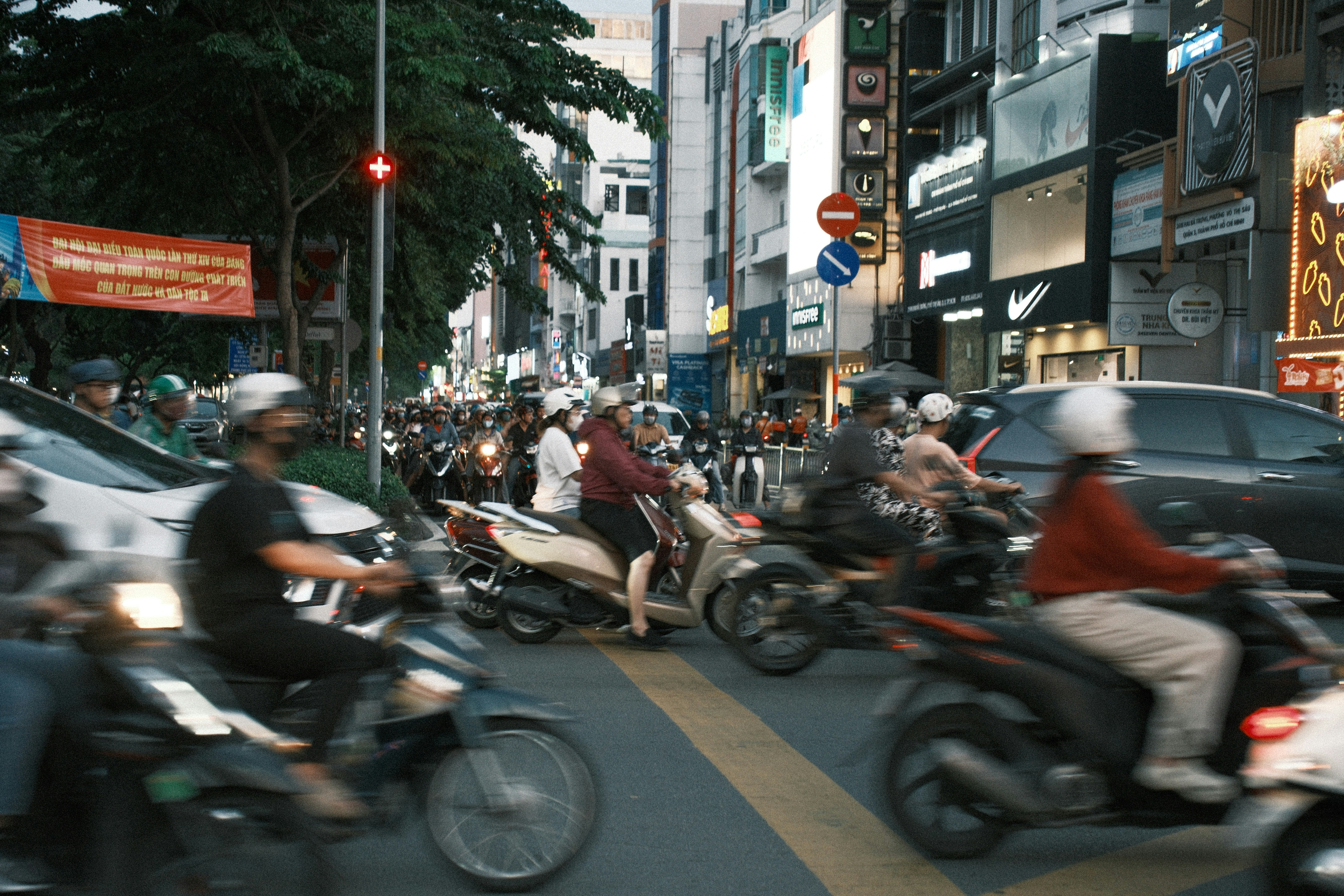 How to Cross Busy Streets in Vietnam Like a Local: A Survival Guide.