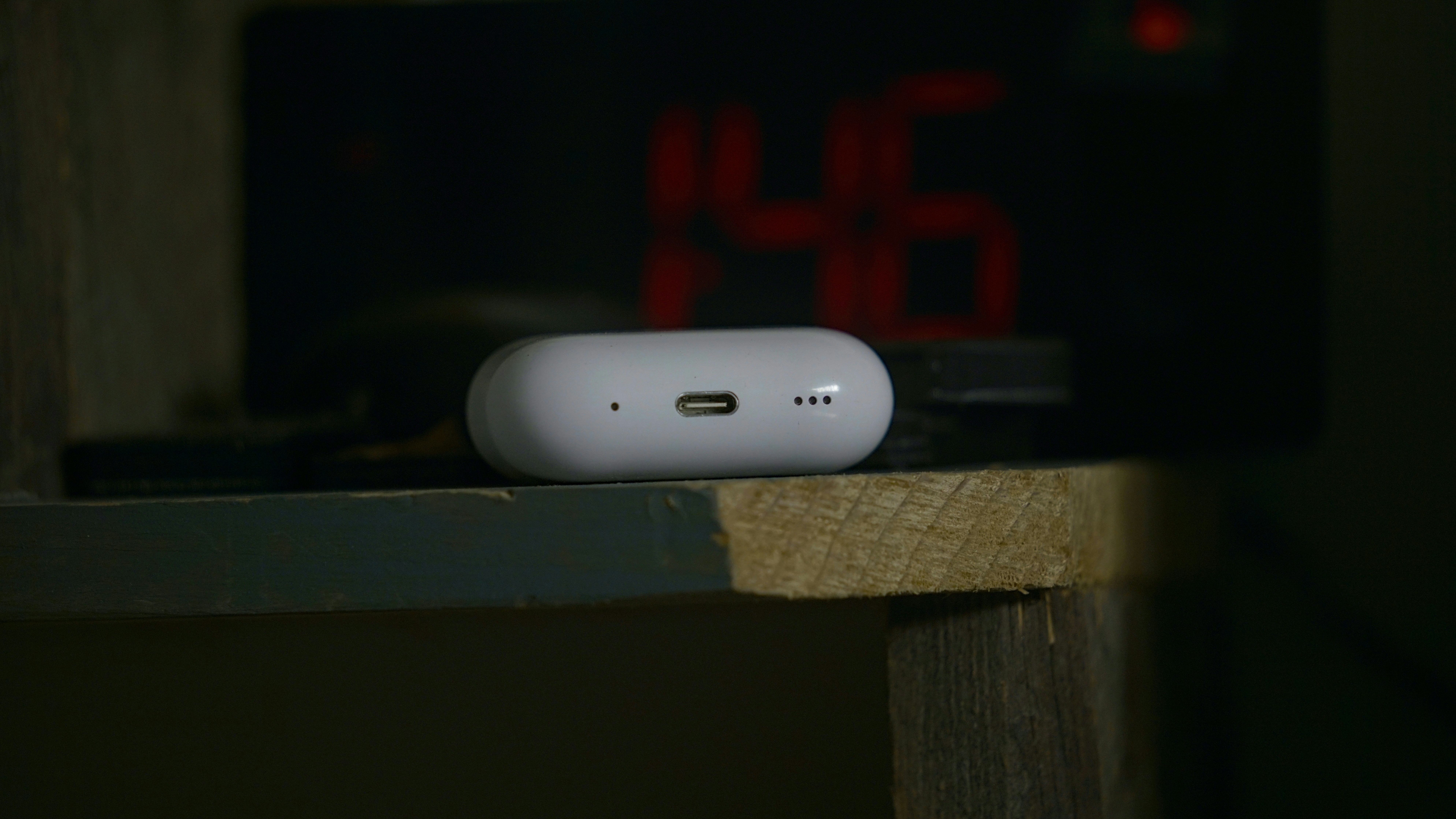 AirPods display
