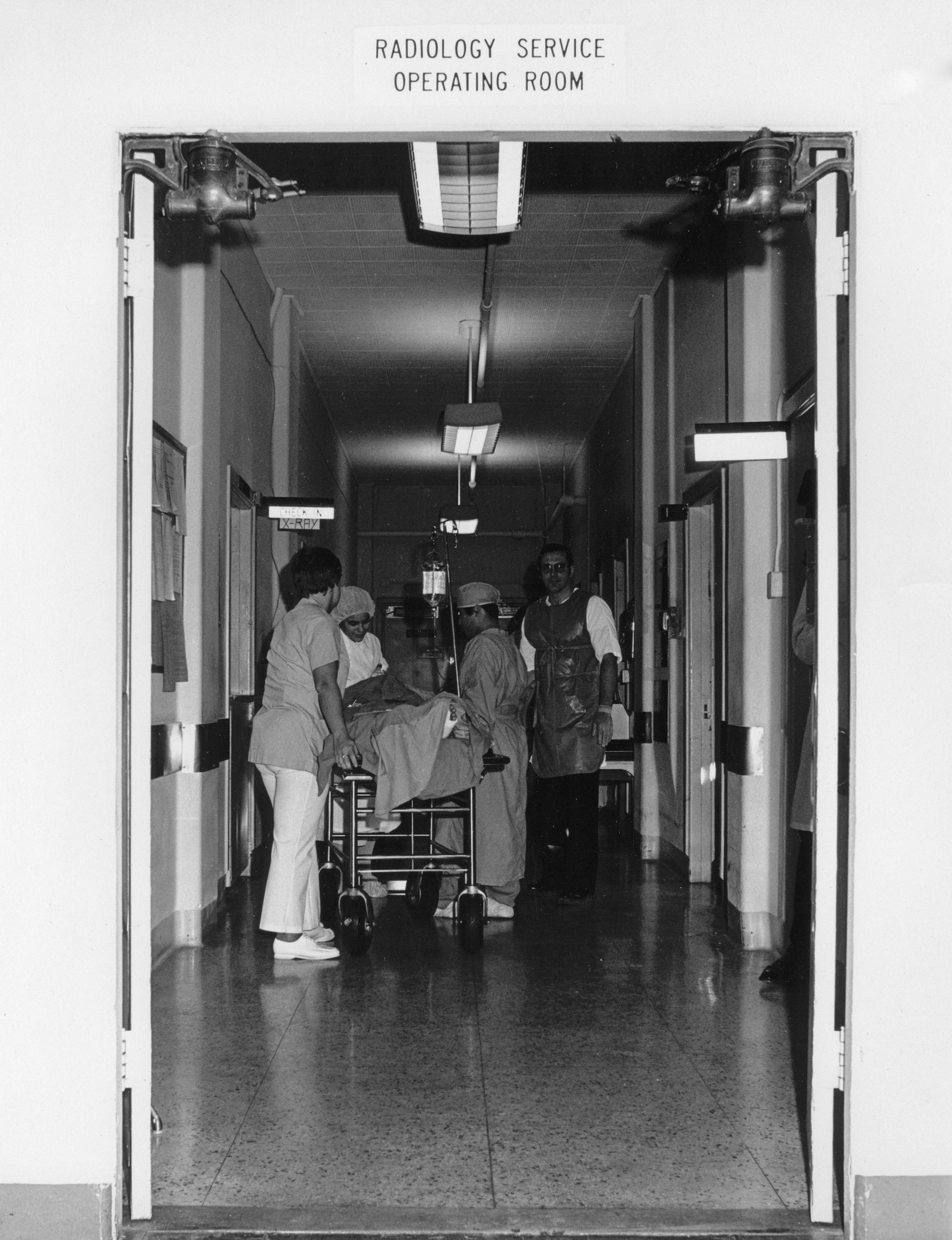 hospital corridor operating theatre light