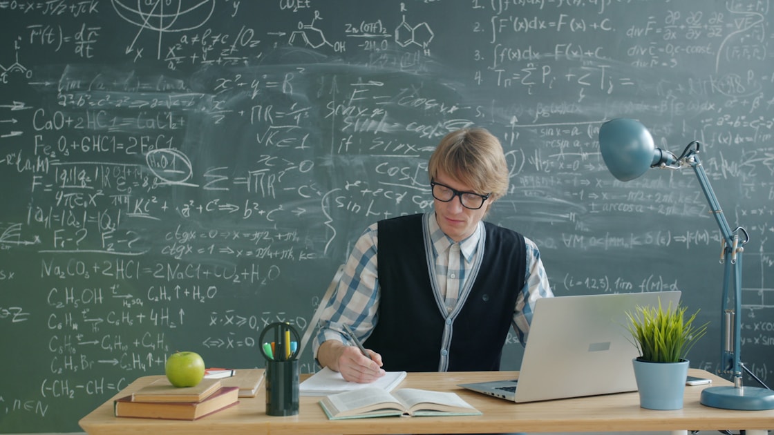 Interleaving vs. Blocked Practice: When to Mix Problems